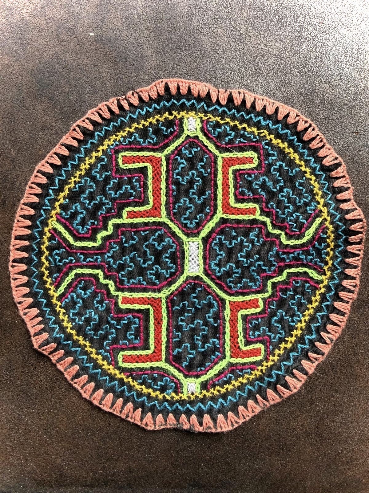 Shipibo Kené Altar Cloth – Sacred Geometry