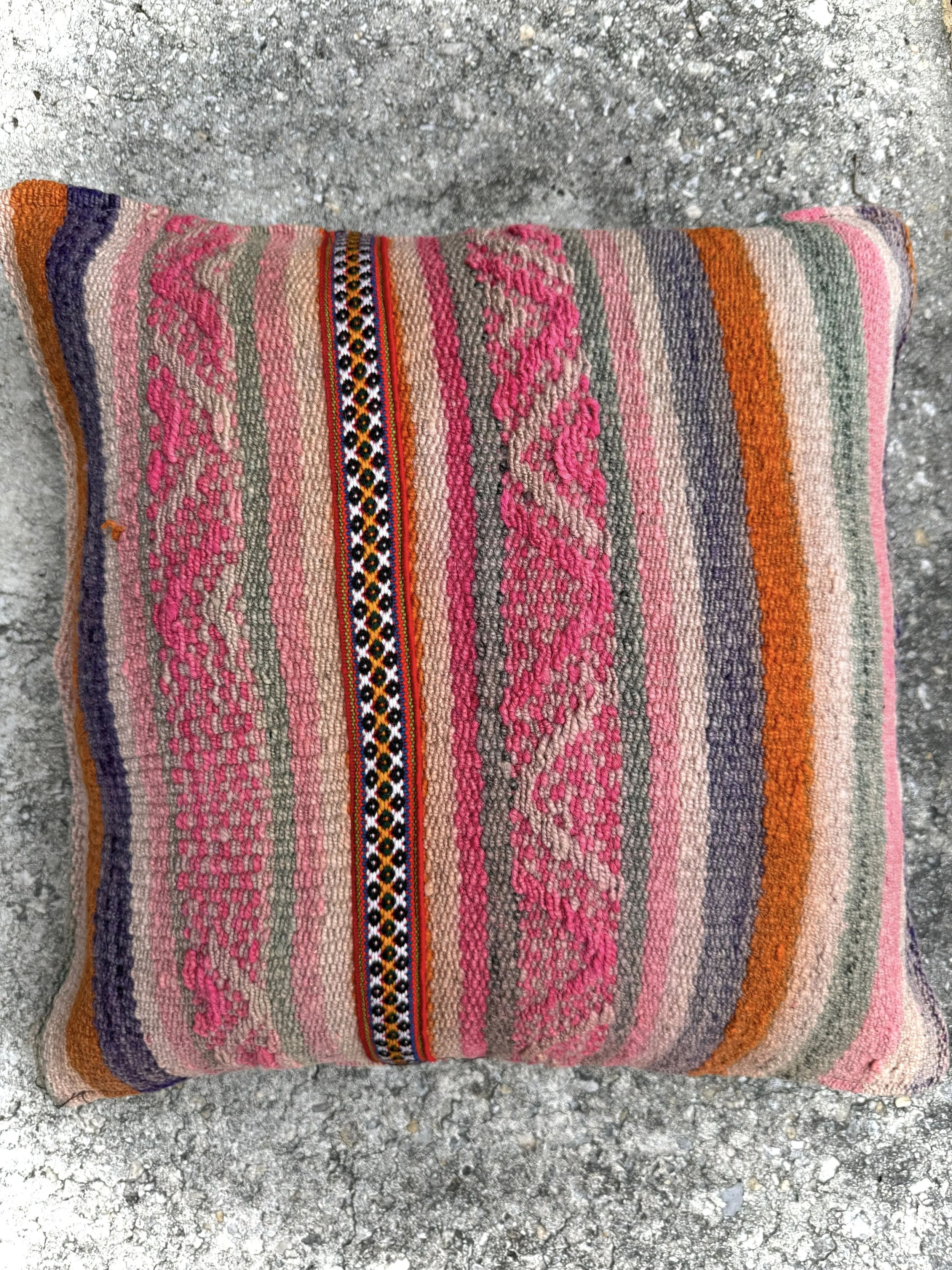 Paru Paru Handwoven Wool Pillow Cover – Sacred Textile