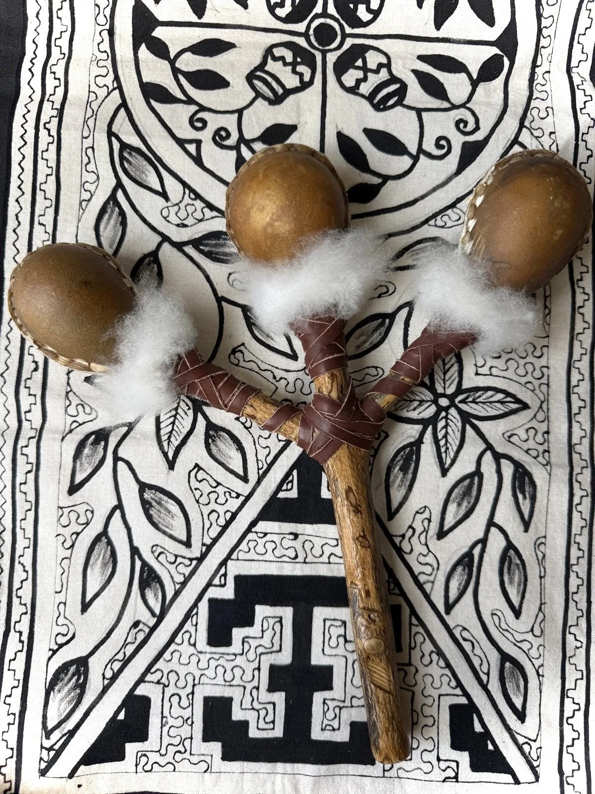 TRIPLE-POD GOURD SHAKER