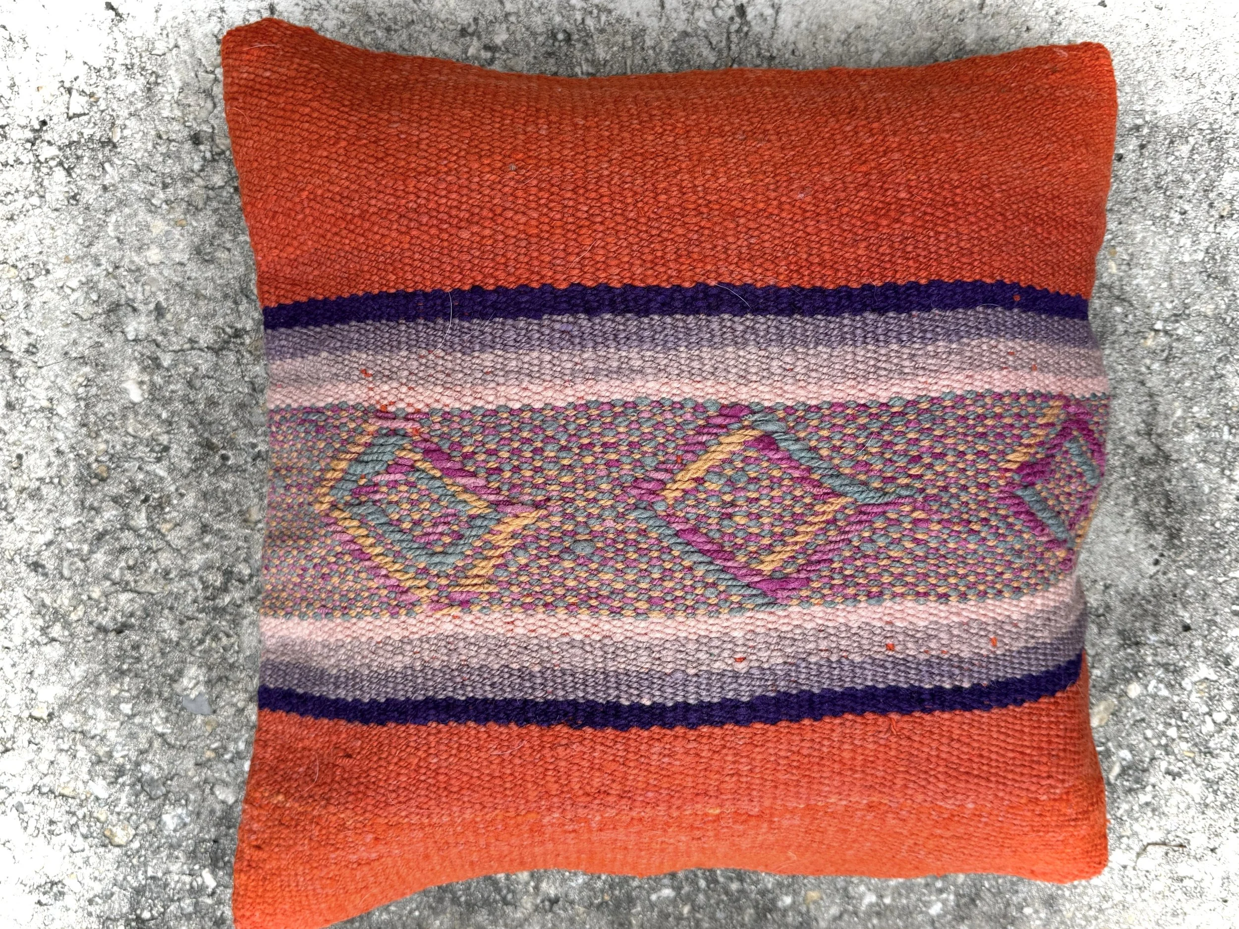 Paru Paru Handwoven Wool Pillow Cover – Sacred Textile