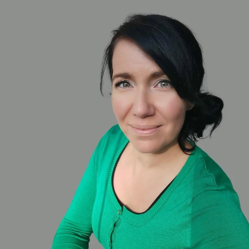 Kuvassa Urainnostaja Ansku eli Anna-Maria Strengell