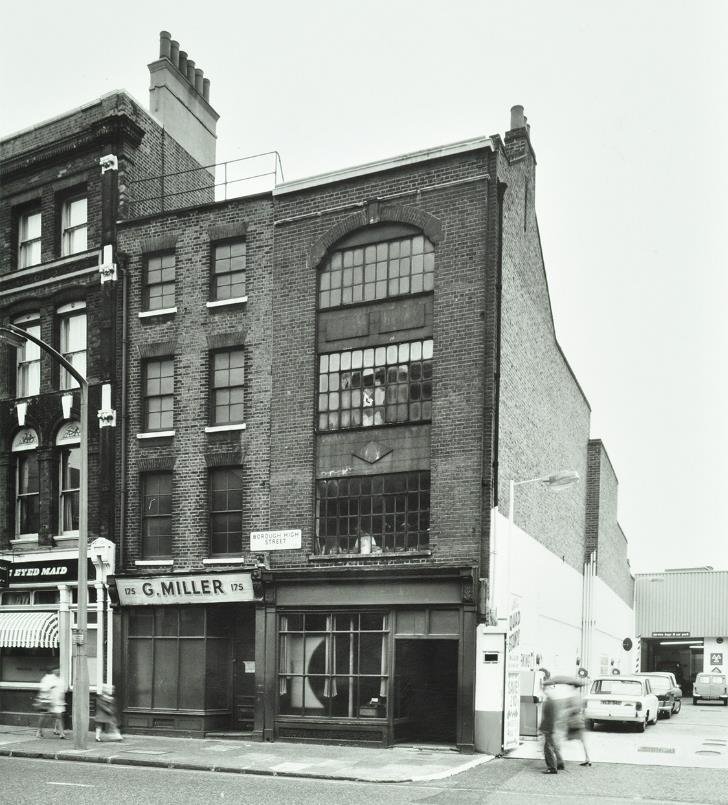 1971 photograph of the front elevations of 175 and 177 Borough High Street