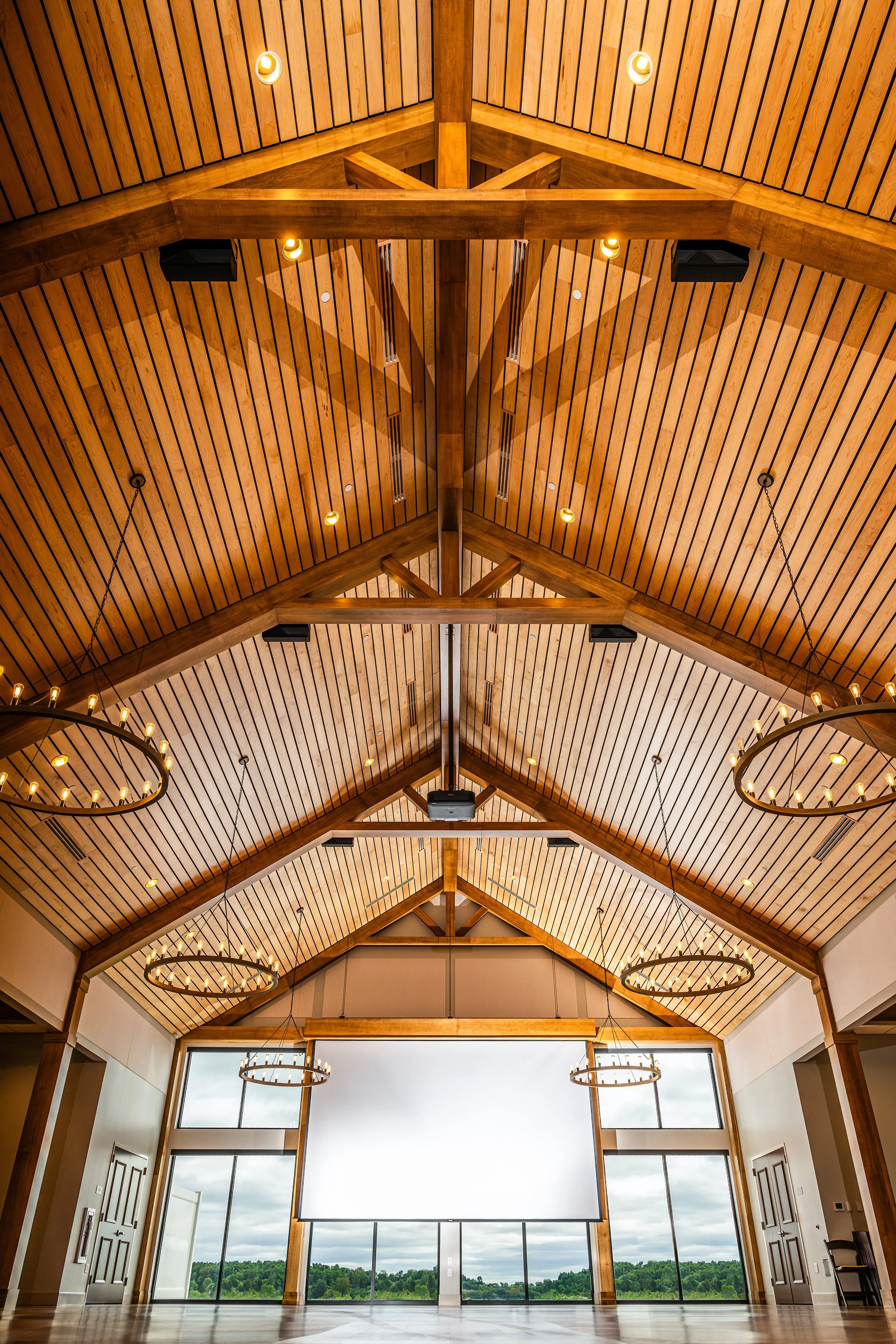 Web Main_Room_Screen_01.jpg