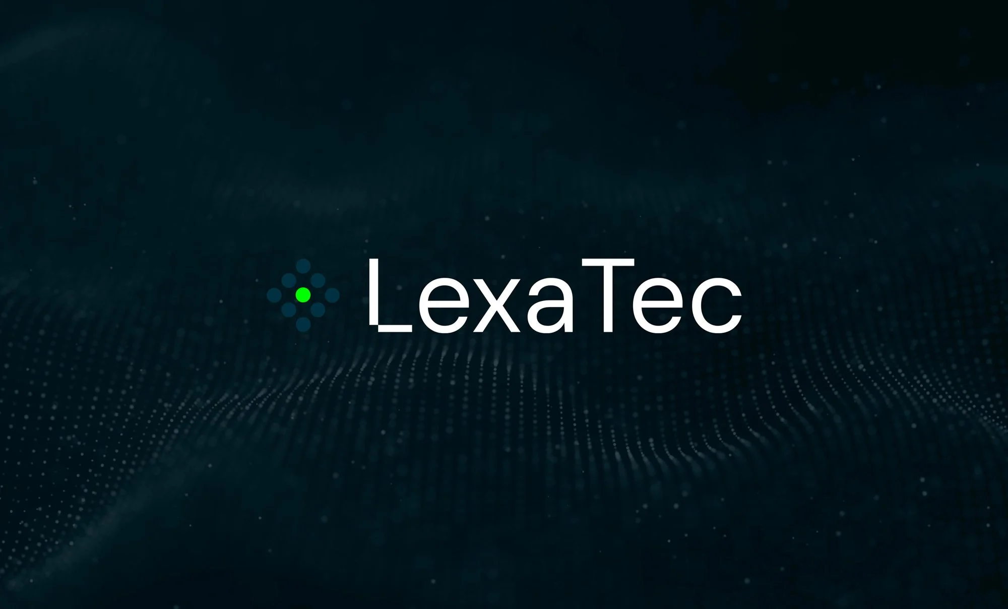Logo LexaTec sur fond de flux de données numériques.