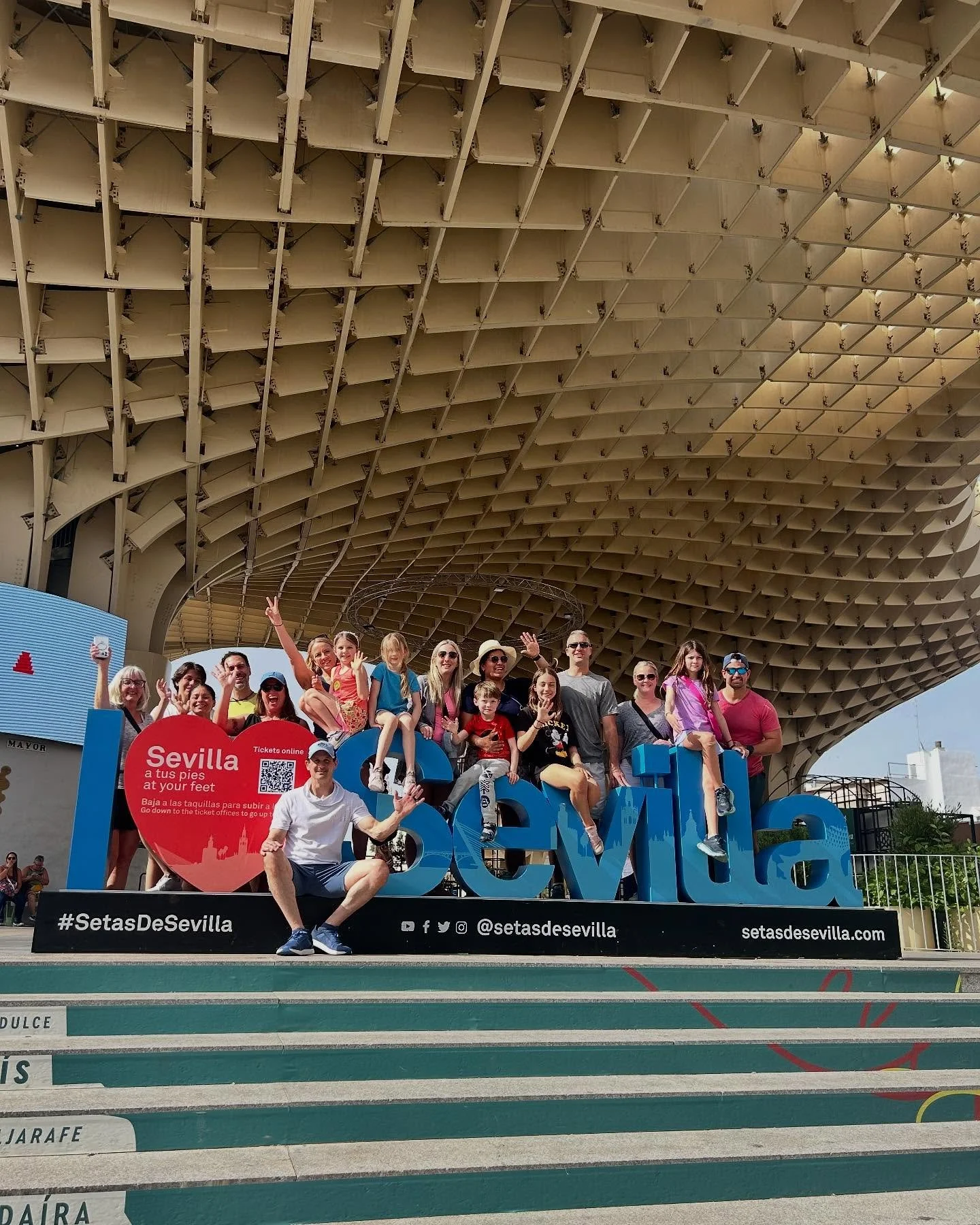 Our specialty is adventure that brings families together!
#windowseatviews #cascotravel #familyadventures #travelblogger #wayfinderseries #wildhertravel #traveltolearn #educationeverywhere #curiousmindswelcome #globalkids #seetheworldtogether #trave