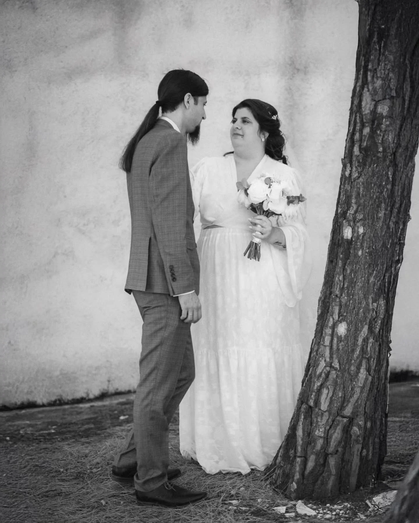 Not every wedding needs more.
Sometimes this is enough.

#stillnesspresencetruth #alexandrosaidonis