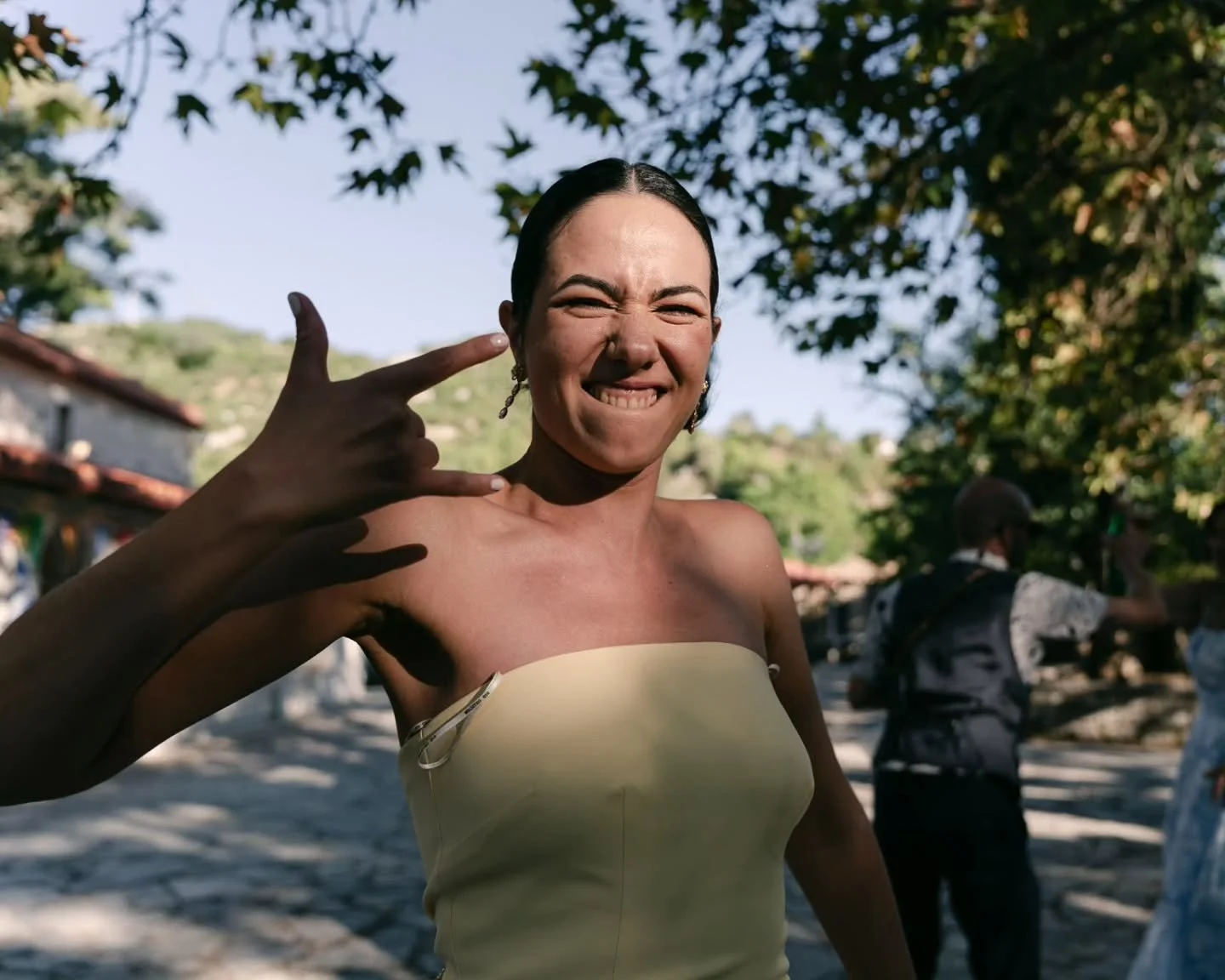 A village square, live music and a wedding party that needed nothing more.

#stillnesspresencetruth #alexandrosaidonis