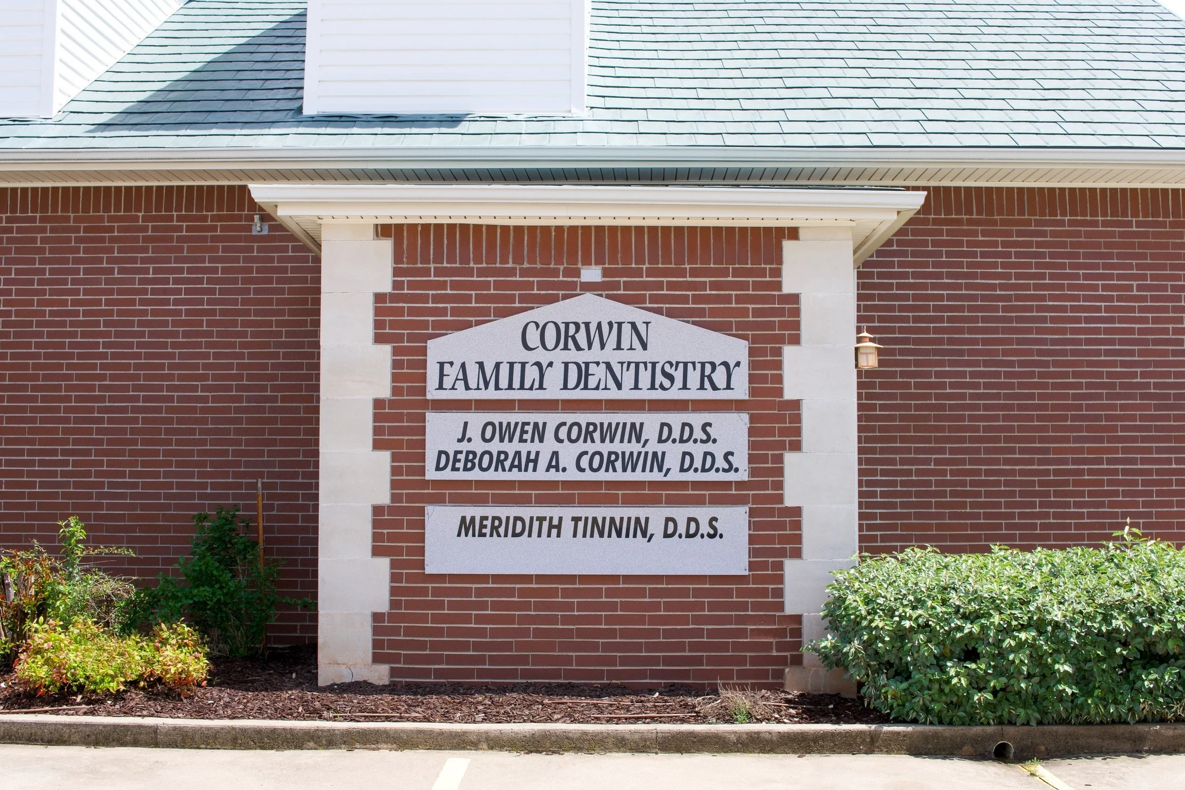 Schedule Your Summer Dental Cleaning at Corwin Family Dentistry