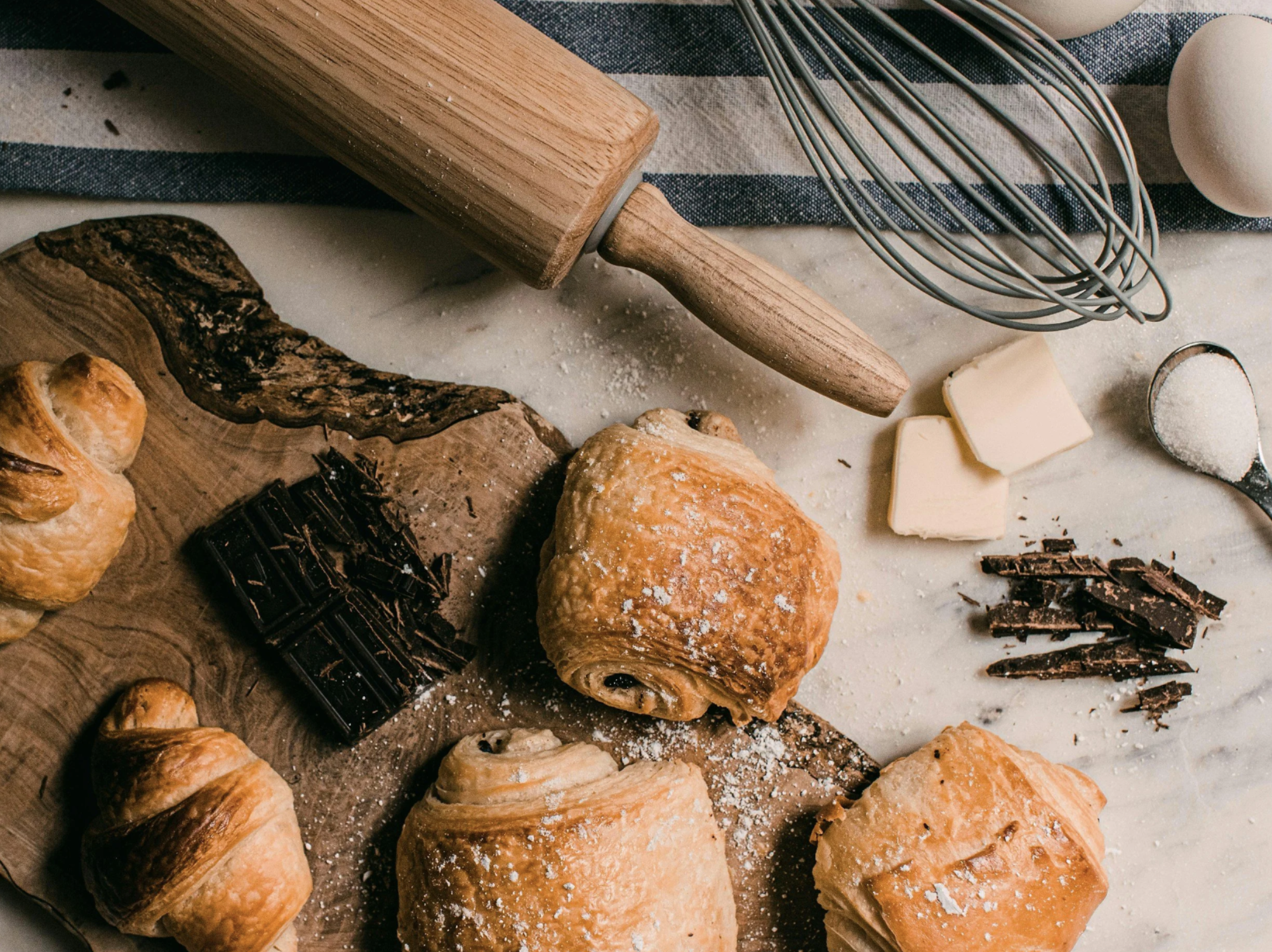 THE ART OF MAKING FRENCH PASTRIES