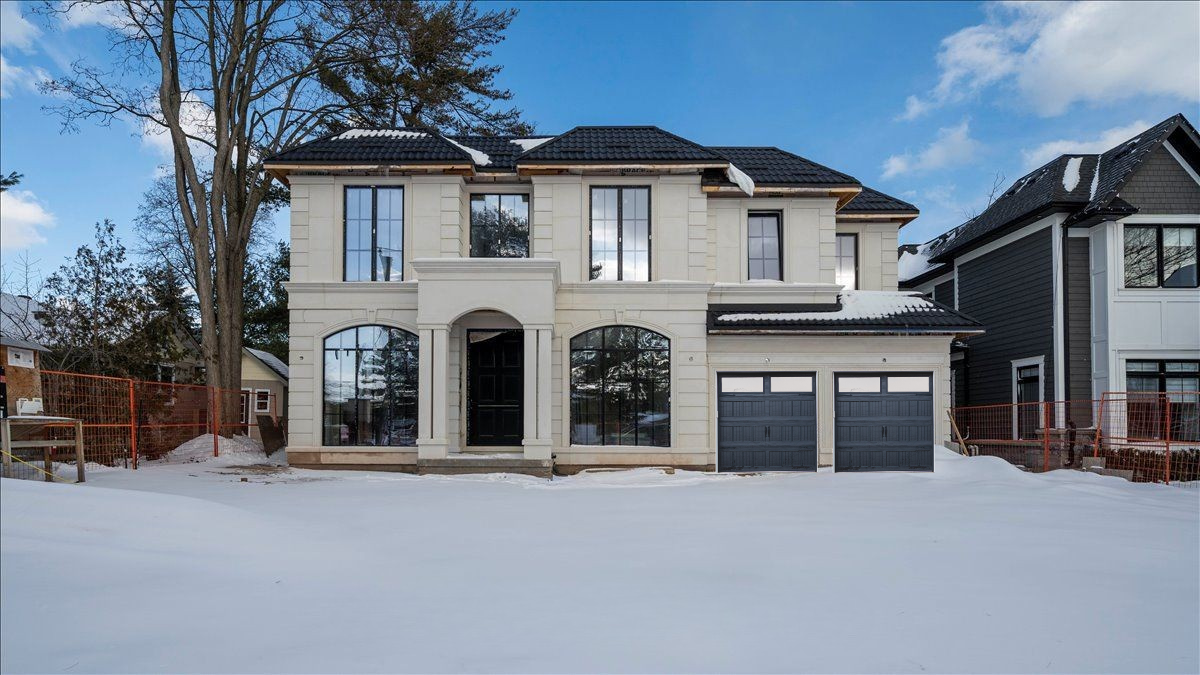 189 Weybourne Road, Oakville