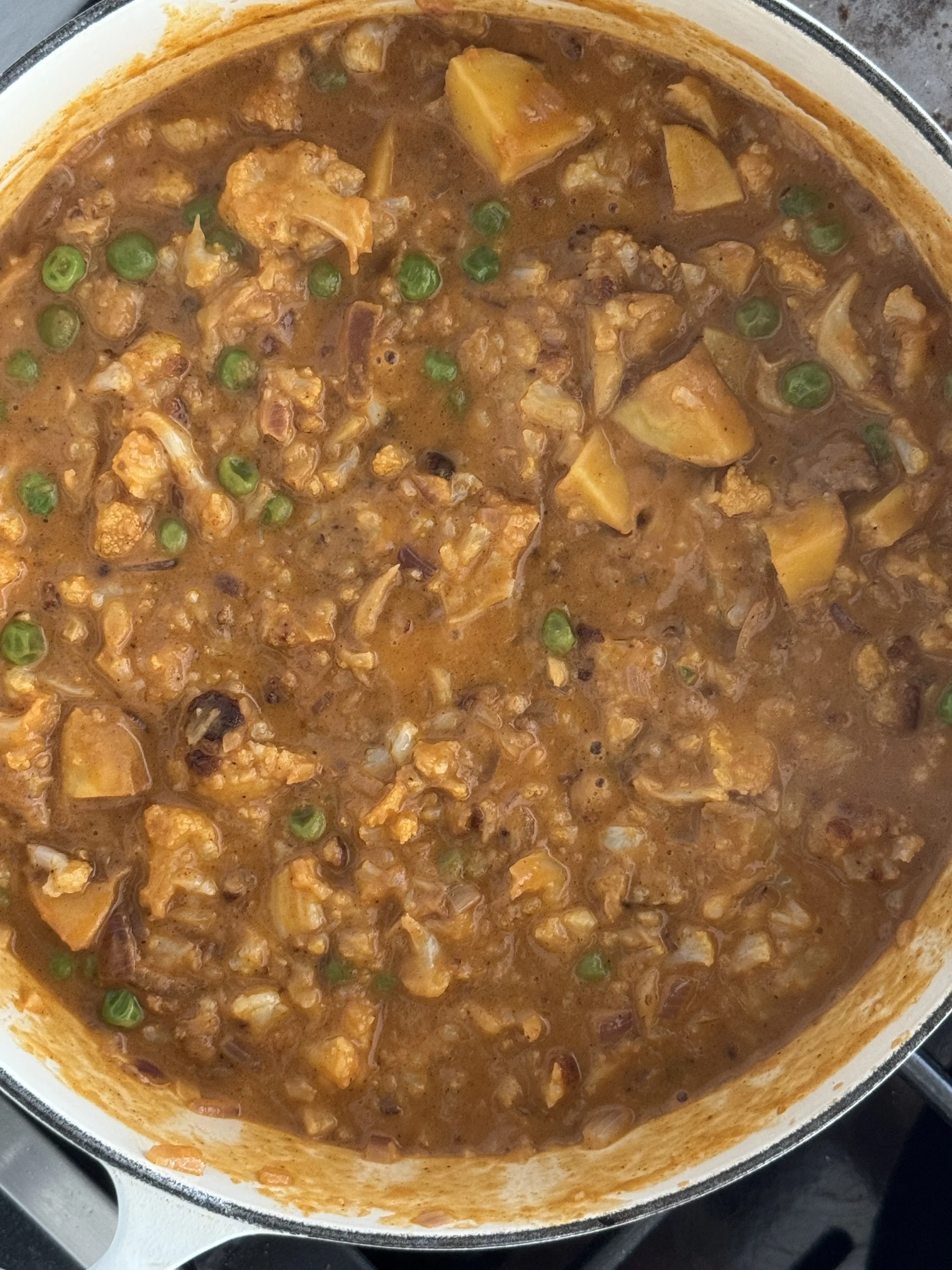 Cauliflower and Peas Curry