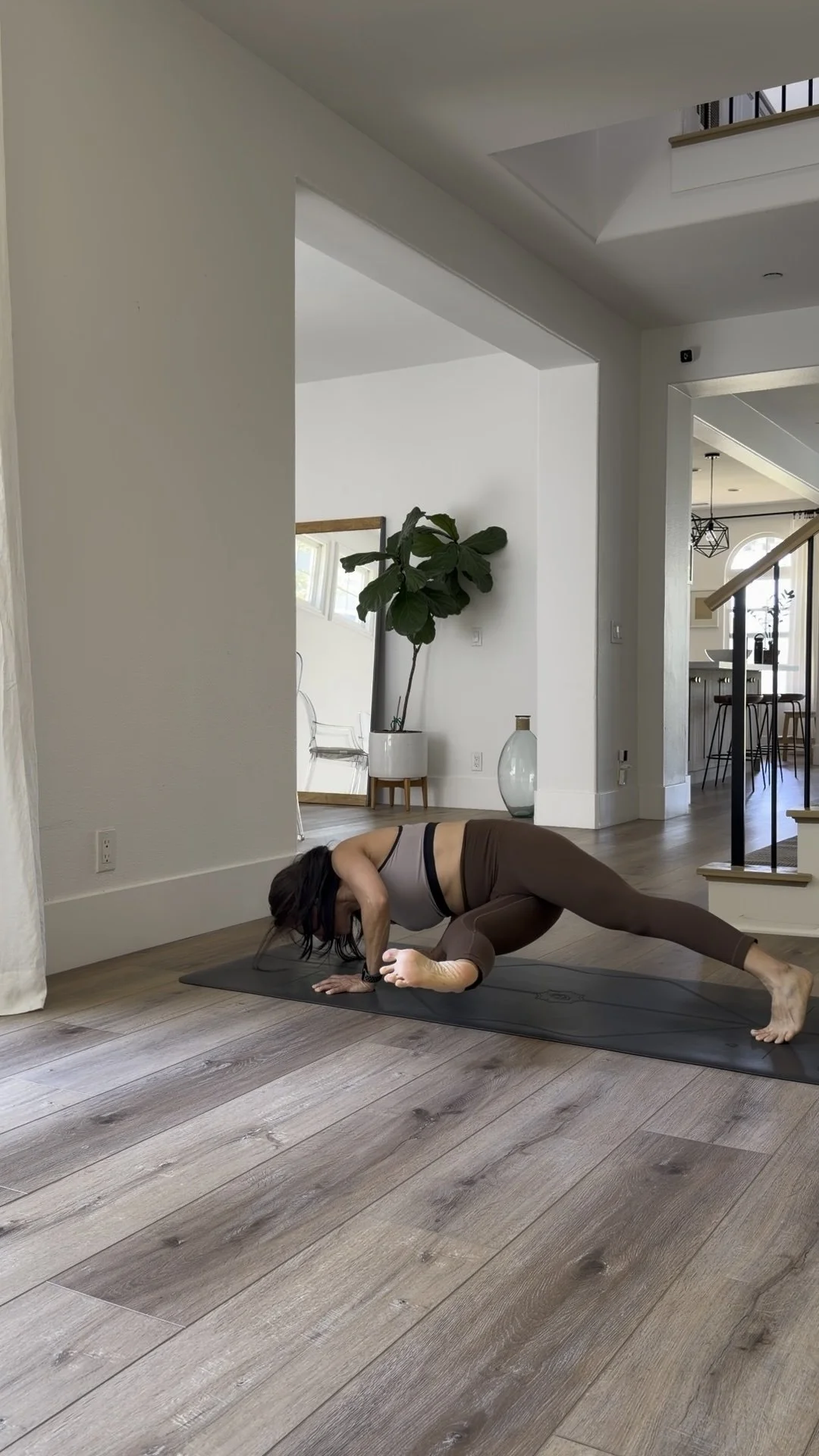 Cross-Body Push-ups: How I Learned them and an Intensifier