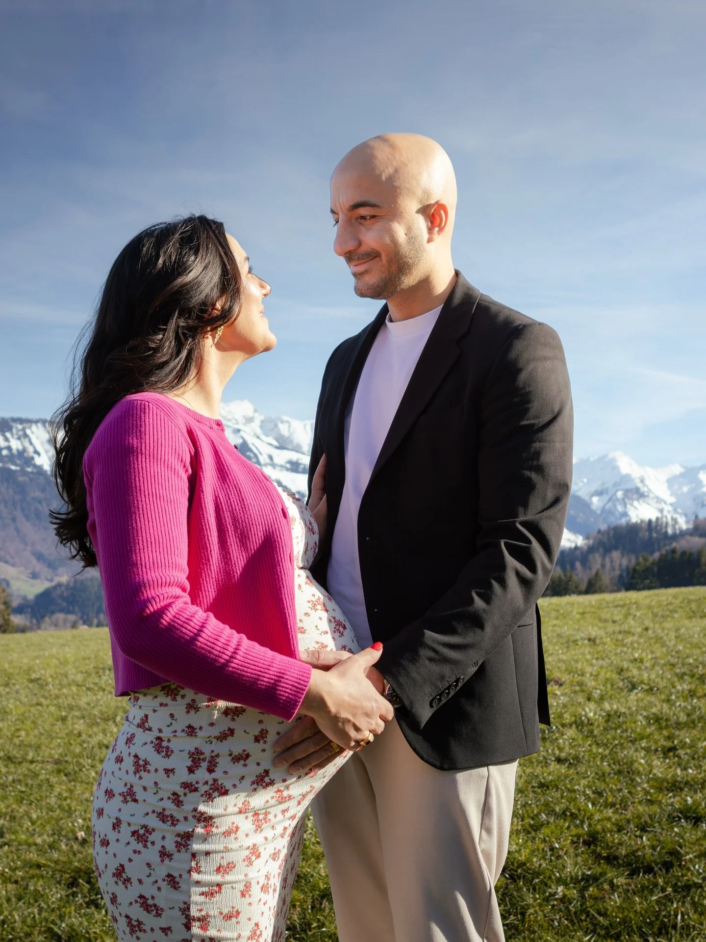 9 mois qui passent si vite
Et qu&rsquo;on ne vit qu&rsquo;une fois 🥹

Ce ventre qui s&rsquo;arrondit&hellip;
Les petits coups, les r&ecirc;ves, l&rsquo;attente.

Et puis un jour, tout &ccedil;a devient un souvenir.

C&rsquo;est pour &ccedil;a que je