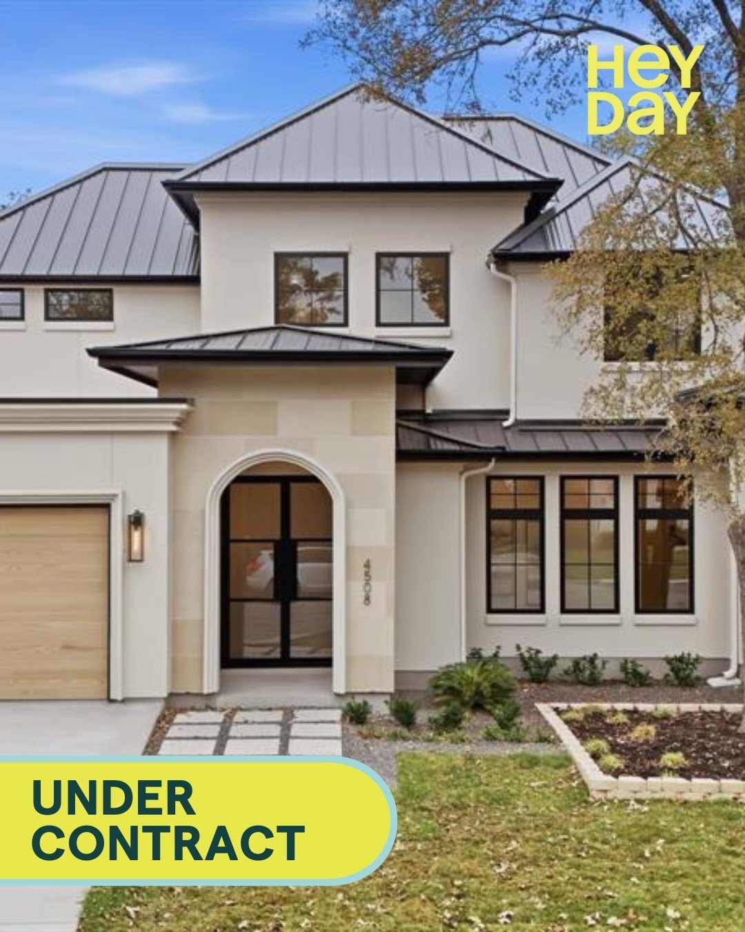 UNDER CONTRACT
Buyer Represented📍Rosedale

✔️Chef&rsquo;s kitchen designed for elevated entertaining
✔️Wide plank oak floors and Andersen windows
✔️Heated pool and spa with outdoor kitchen