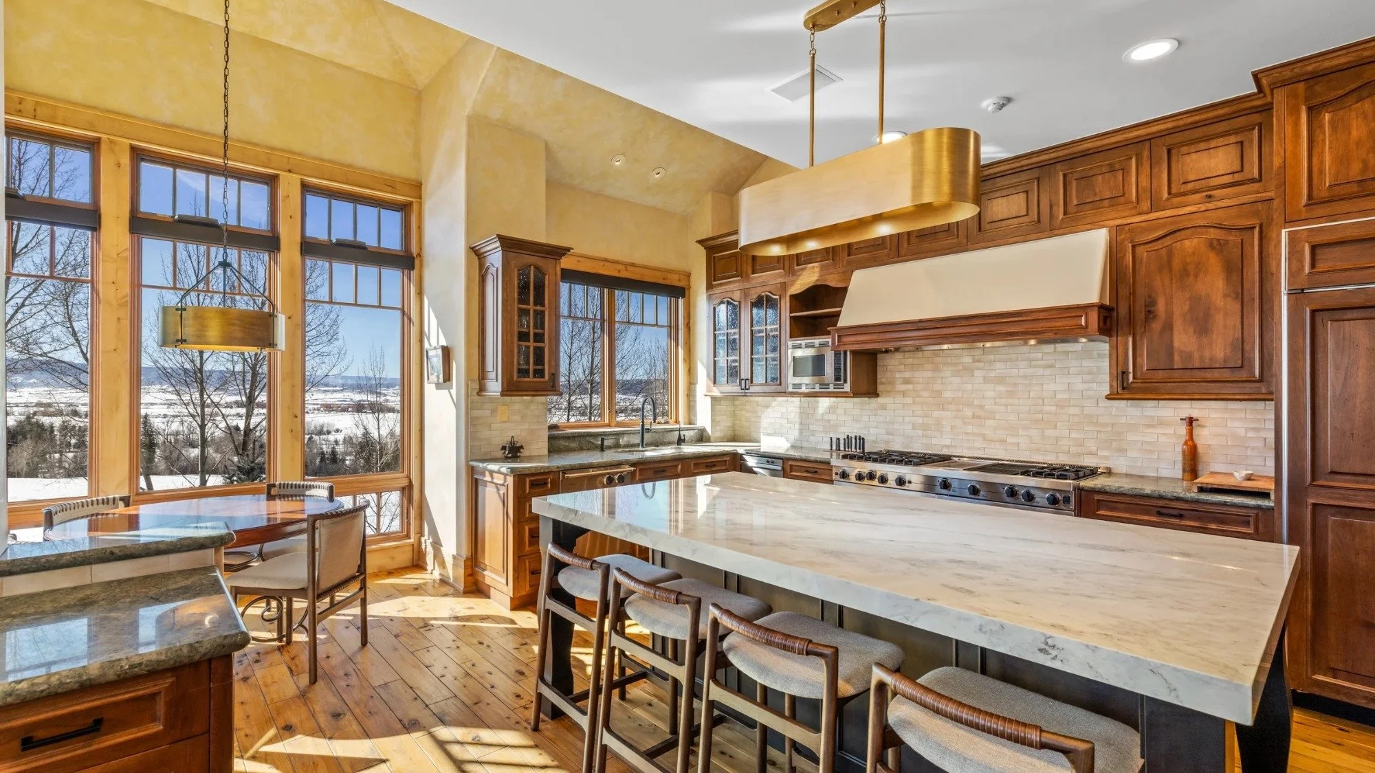 Interior Design Inspo: Think cozy evenings framed by warm wood beams, stone that feels part of the mountain, and textures that invite you to slow down. Colorado homes are leaning into comfort and character, creating spaces that feel timeless and true