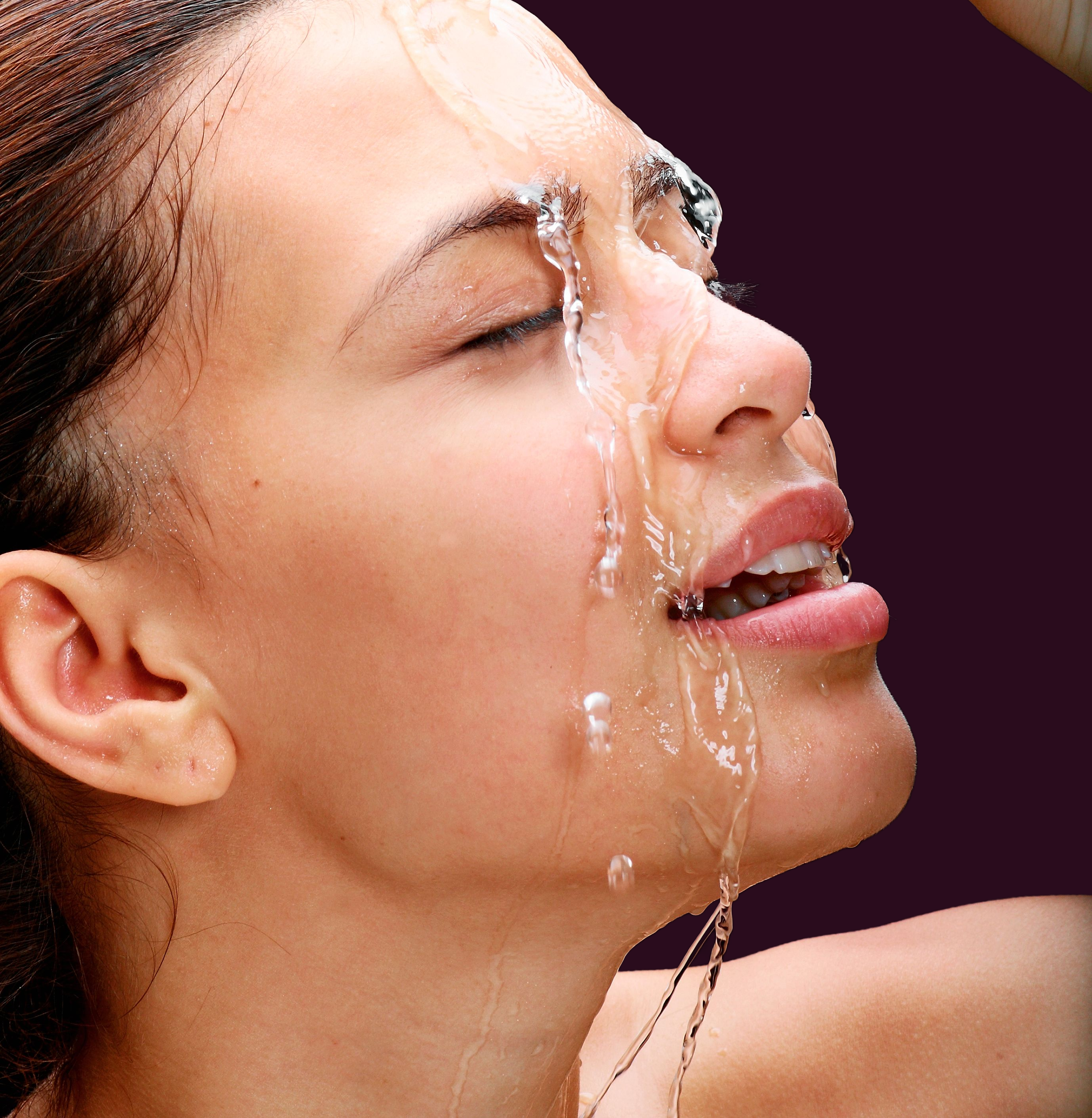 Beauty, Explained: Dehydrated vs. Dry Skin — They’re Not the Same