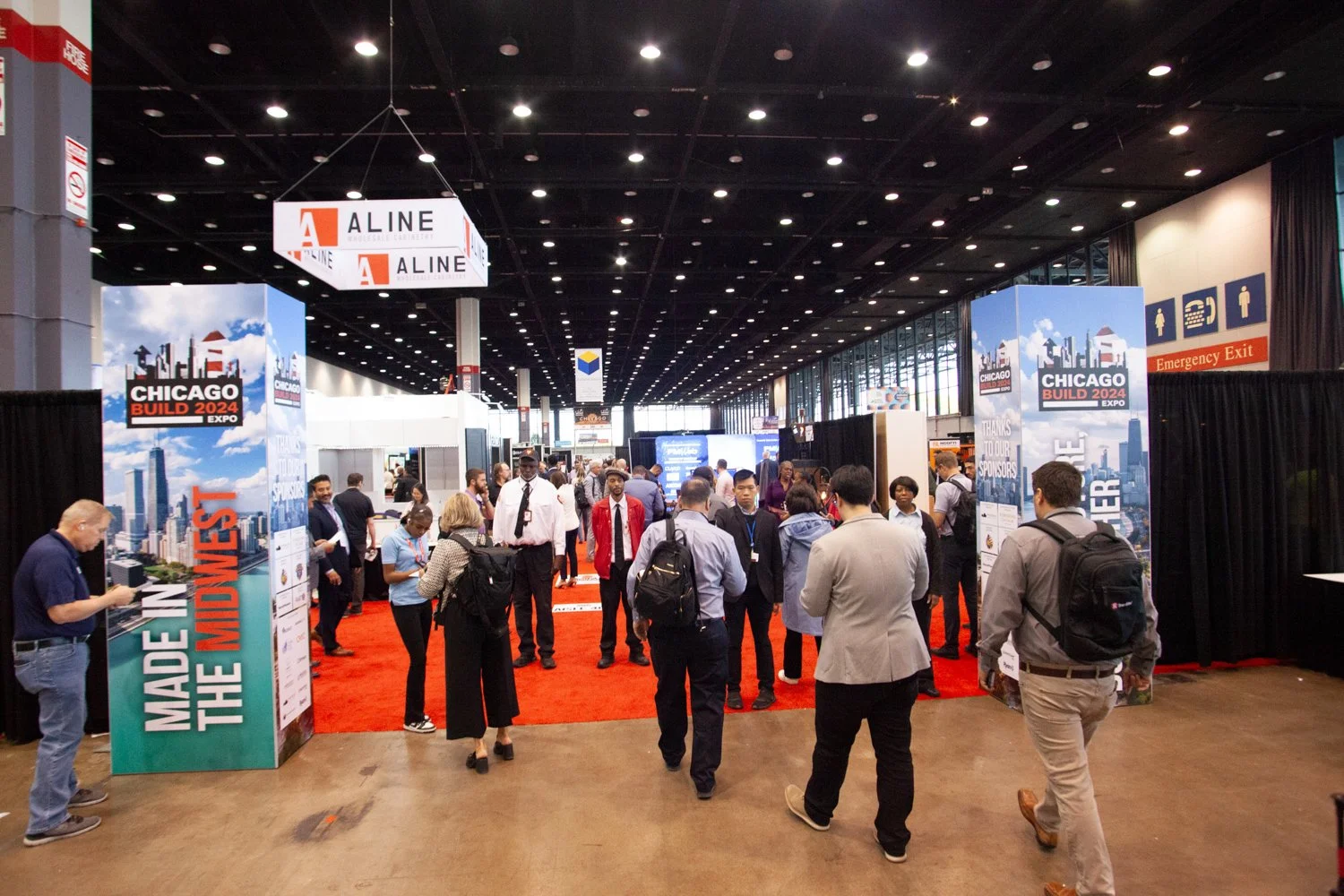 chicago-il-corporate-conference-event-photography-attendees-entering-event-01.jpg