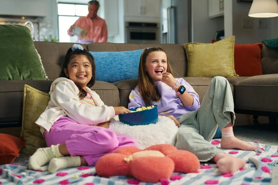 bark technology with hales photo video 1 commercial advertising campaign girls with bark watches eating popcorn