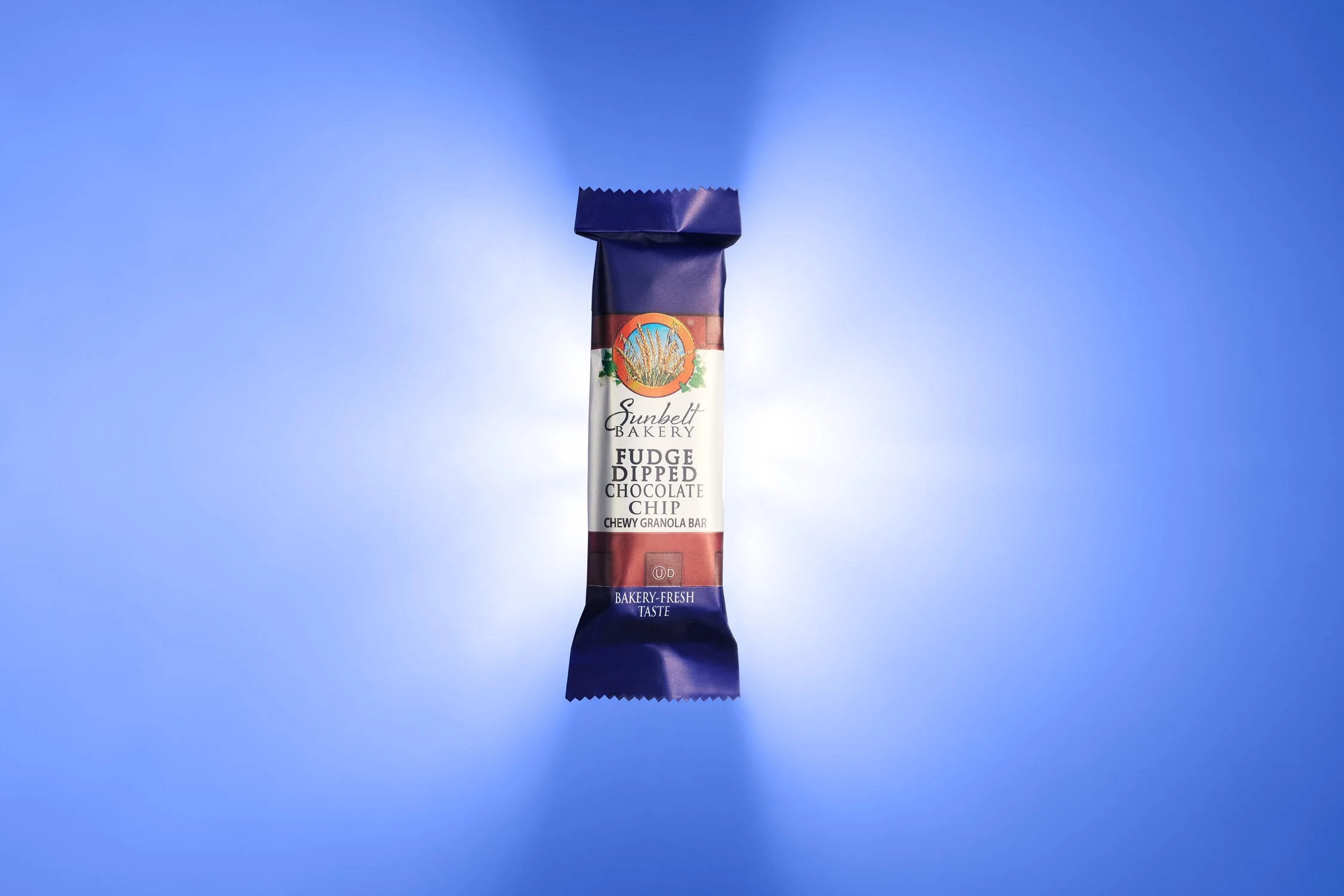 granola bar, fudge dipped granola bar, sunbelt fudge dipped granola bar, chocolate chip granola bar, sunbelt bakery granola bars