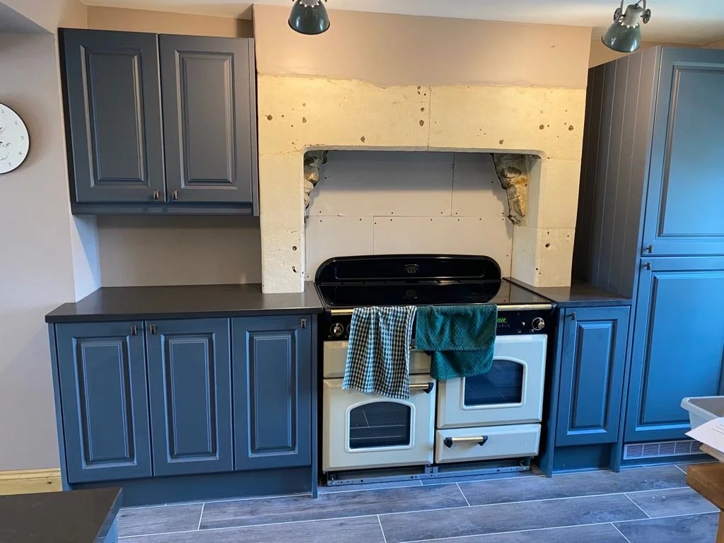 blue black kitchen 11.JPG