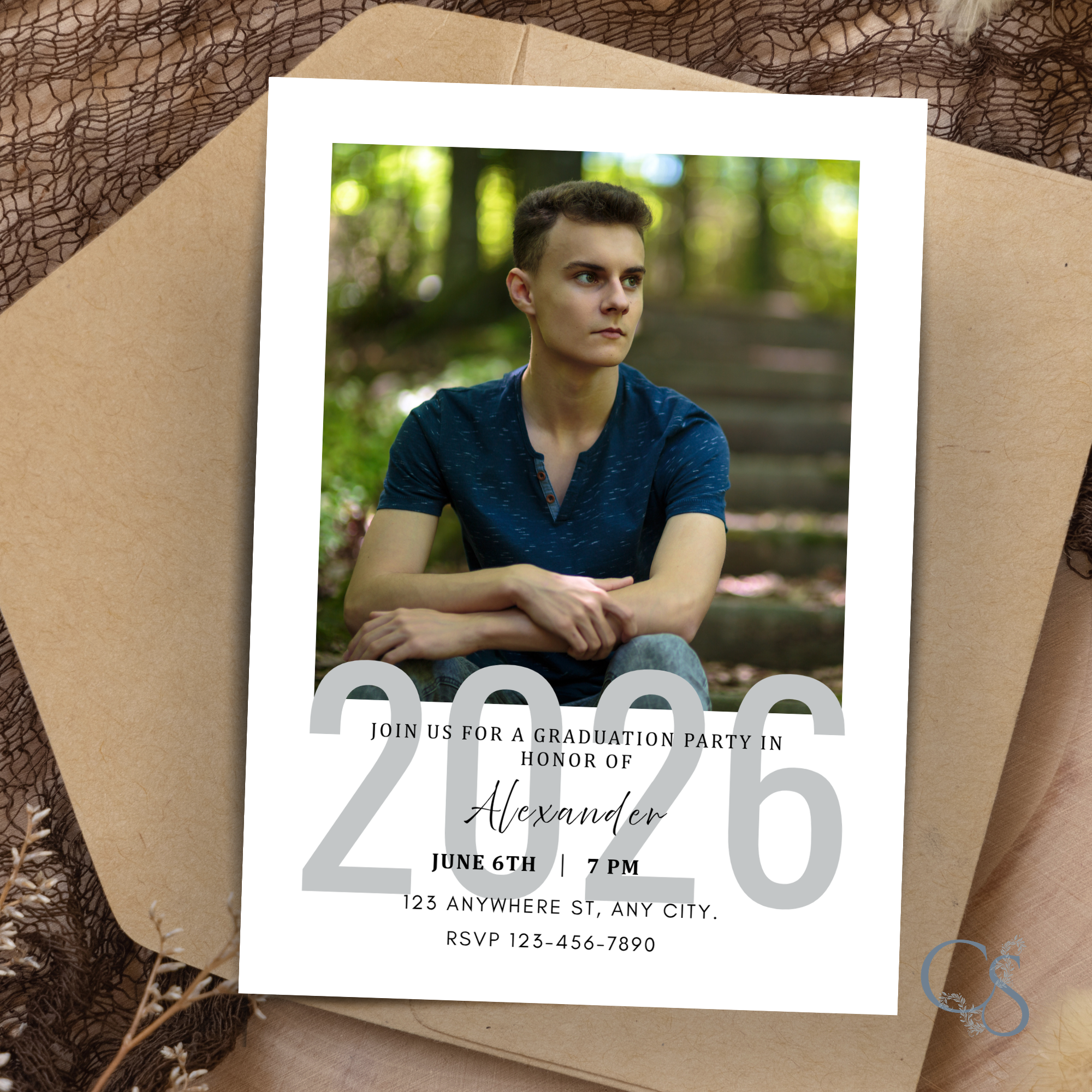 bold-2026-graduation-invitation-template (4).png