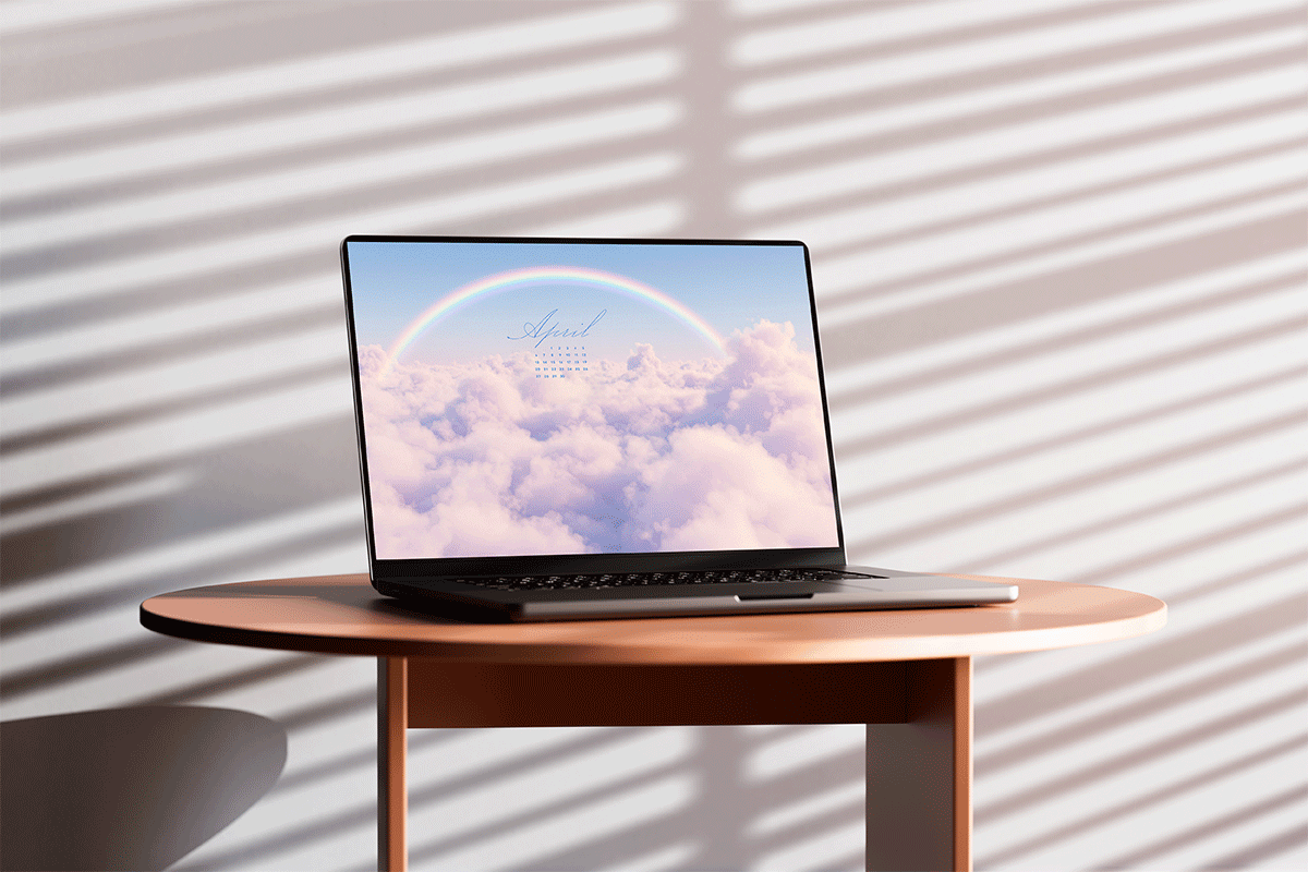 April desktop calendars