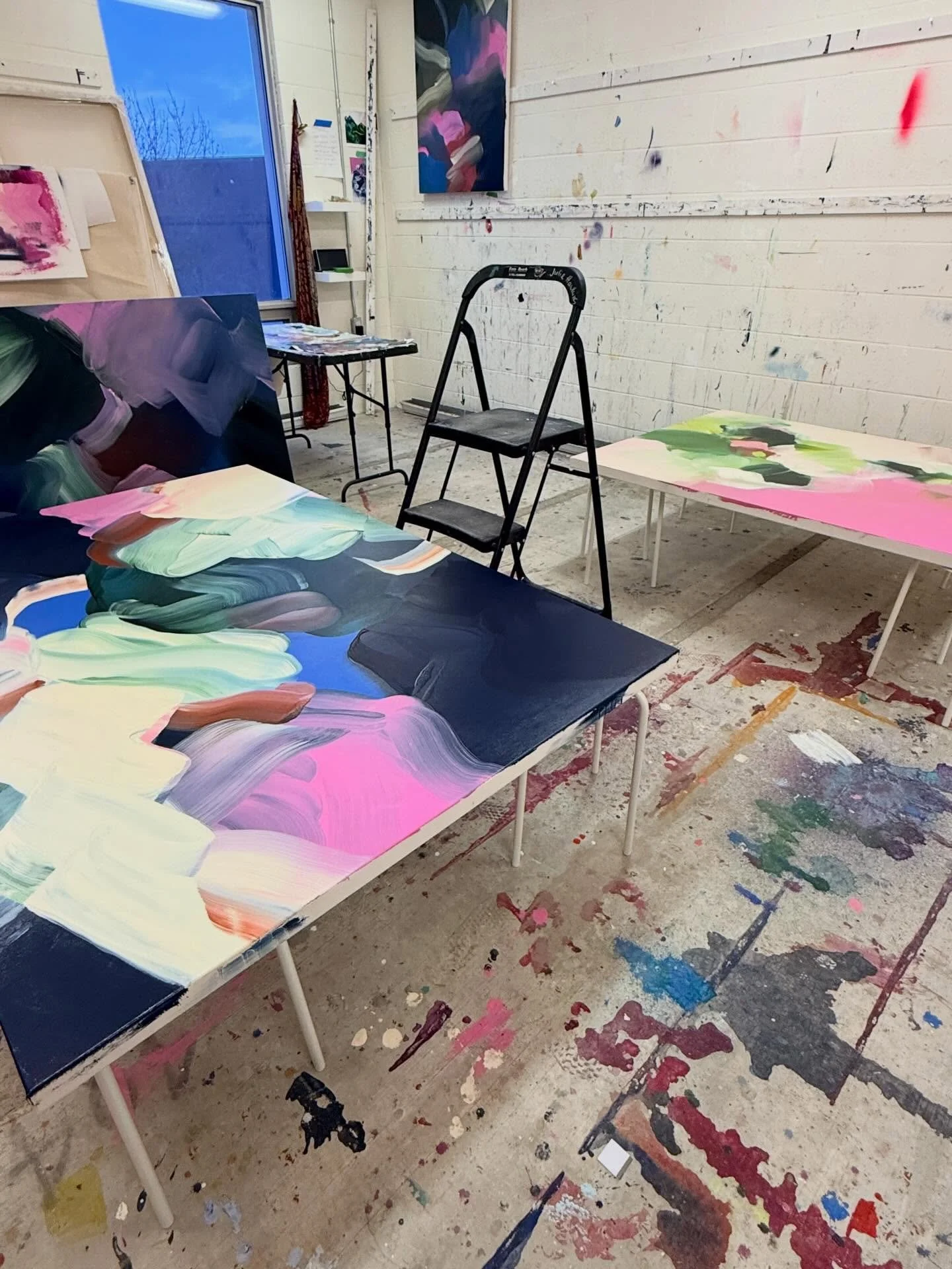 The unglamorous studio late in the day .. busy preparing for @artistprojectto March 26-29 💃🏻