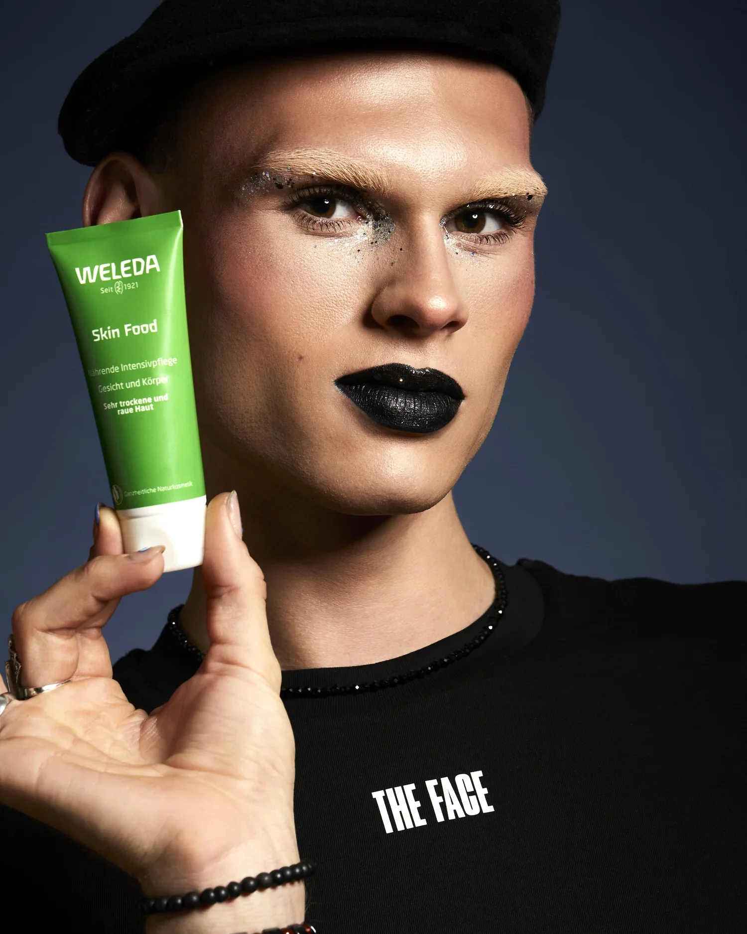 THE FACE x WELEDA: Die Glow Box