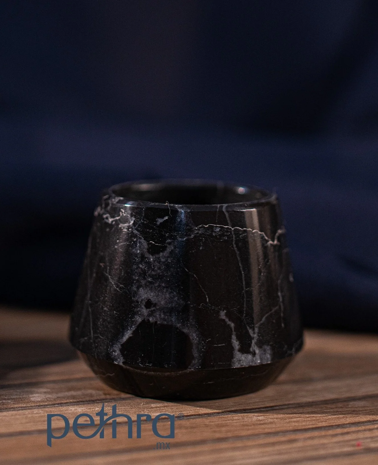 Estamos enamorados de cada producto que realizamos.

#LozaDePiedra #Pethra #PethraMX
#PiedraDeCantera #PiedraVolc&aacute;nica