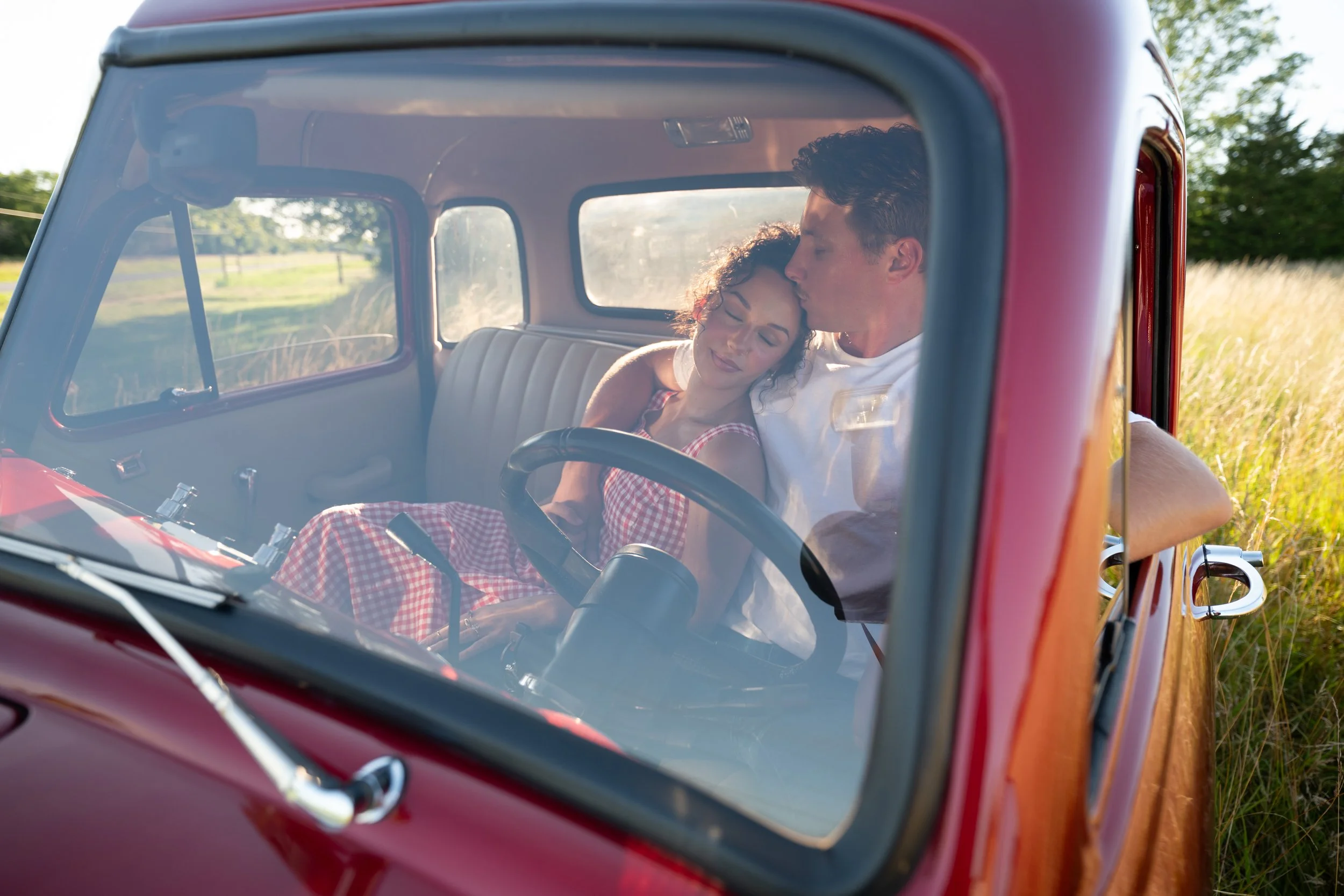 Summer country engagement photos 
