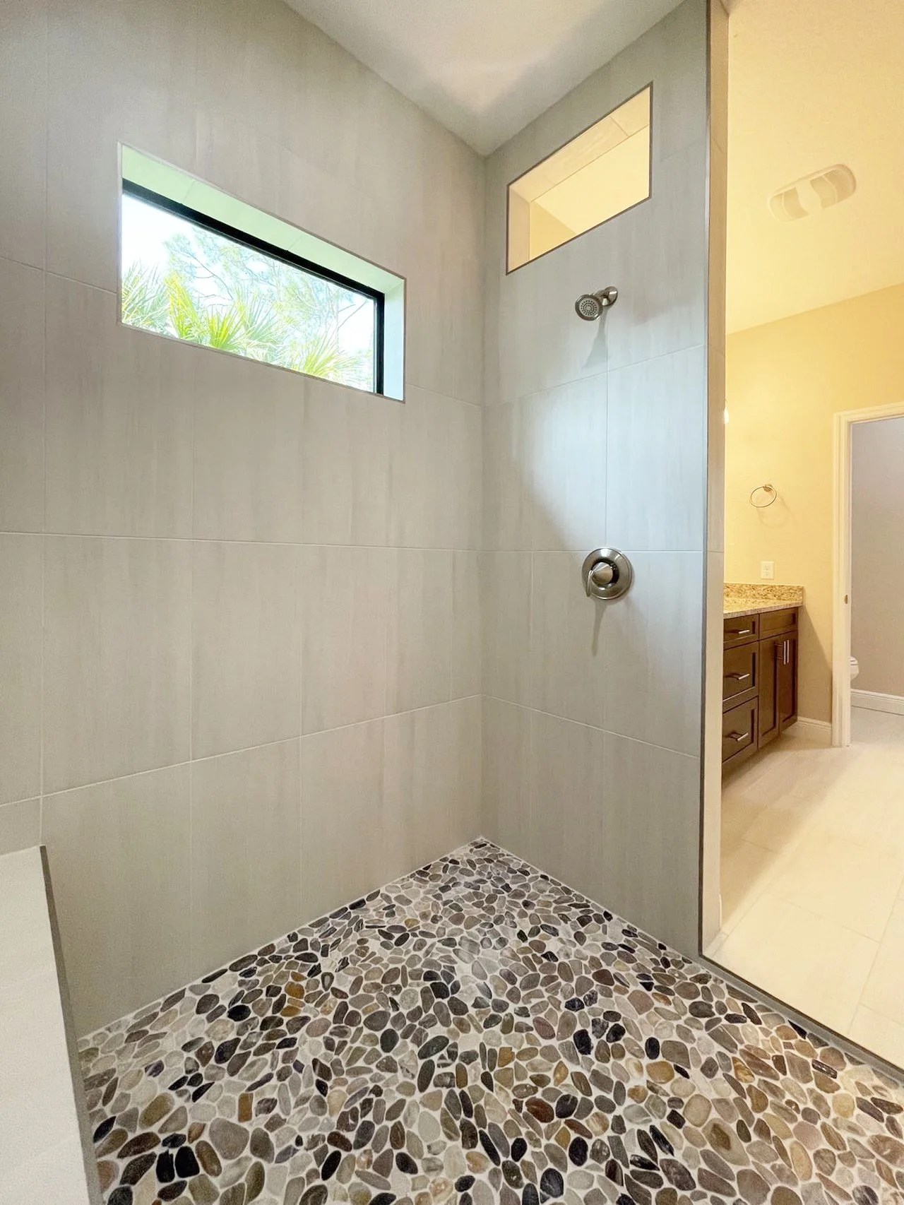 02-04 Master Bathroom.jpg