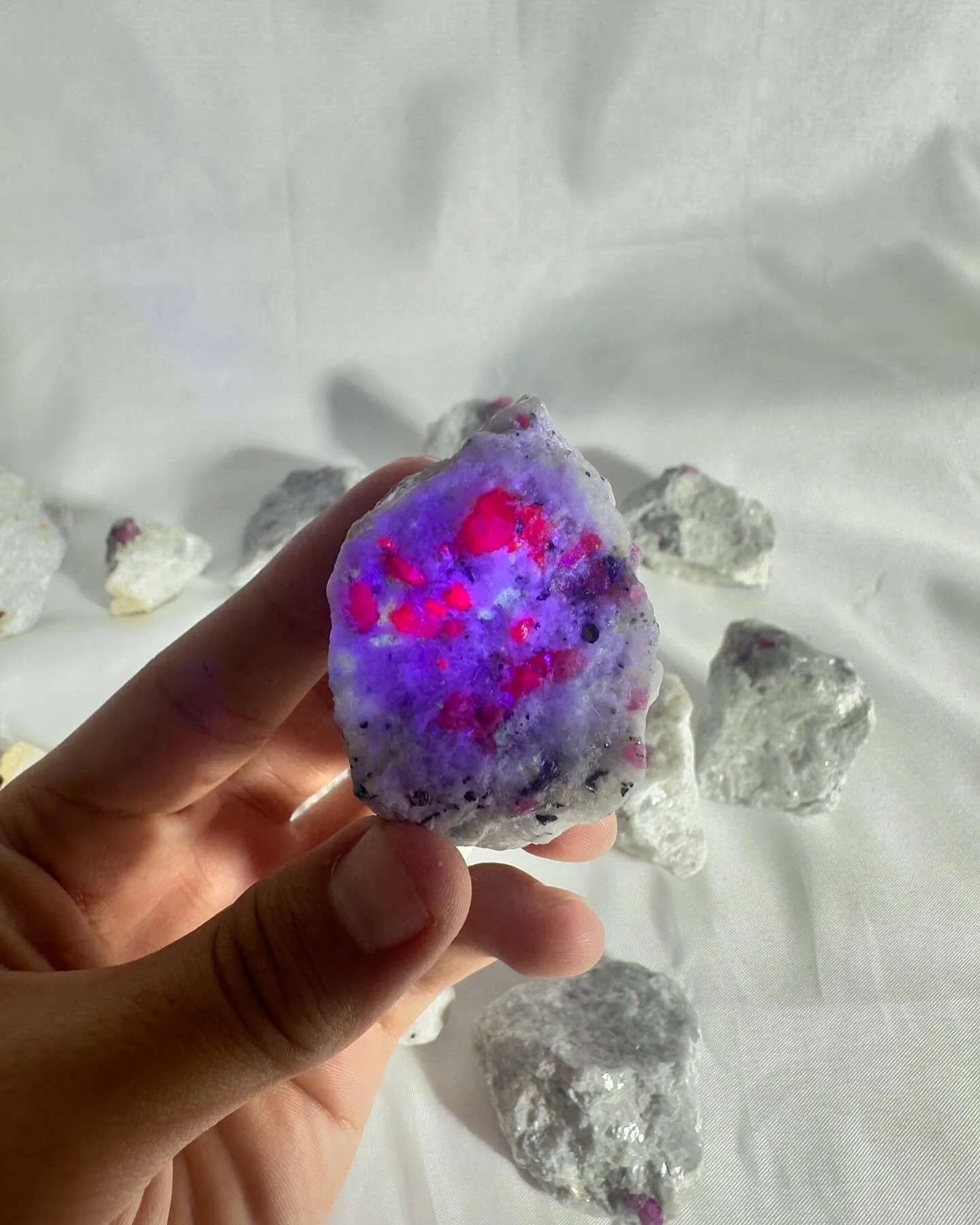 16 Pink Ruby Specimens 
.
.
.
.
Pink ruby from Afghanistan available for wholesale 
(.550$)