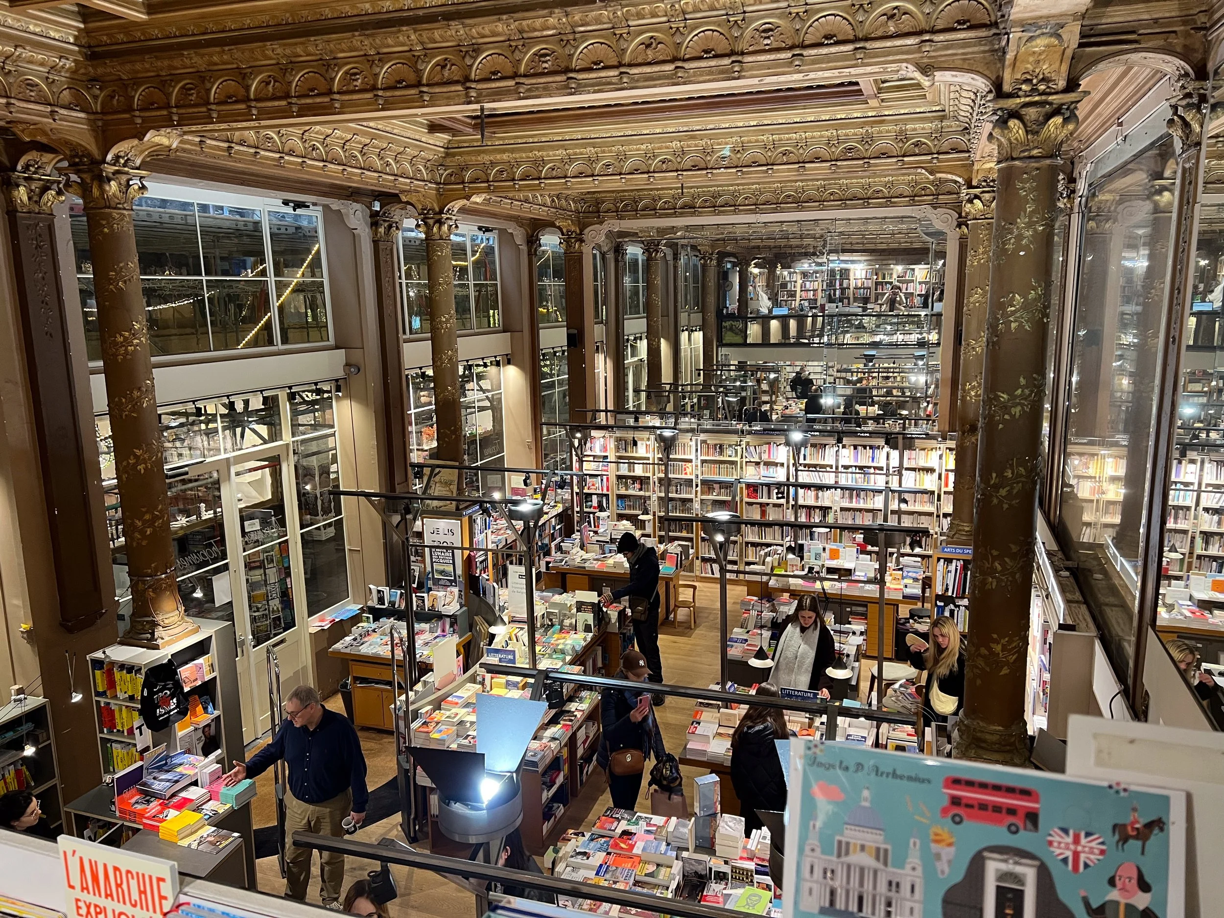 Les Tropismes Bookshop