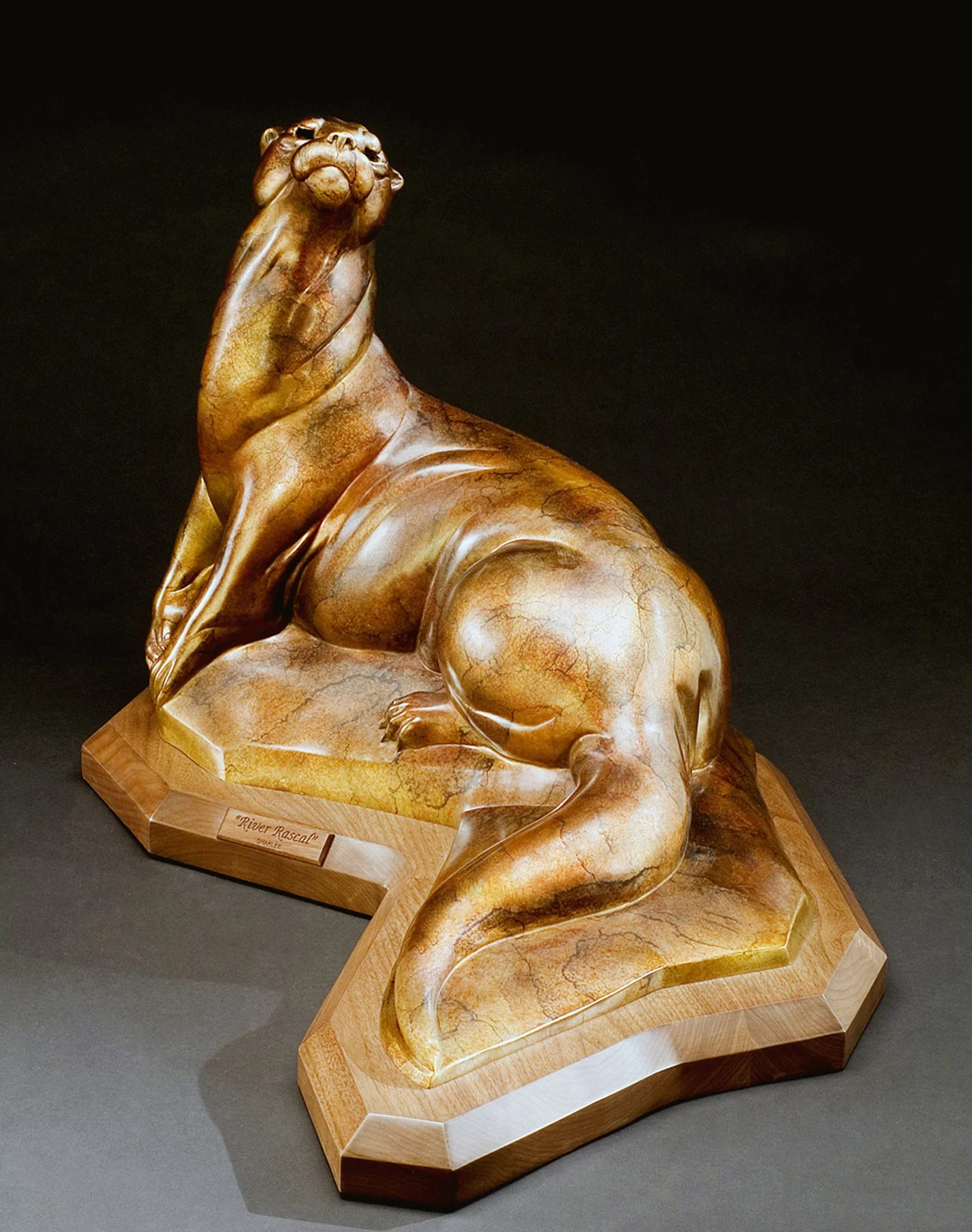 Sculpture of a river otter
