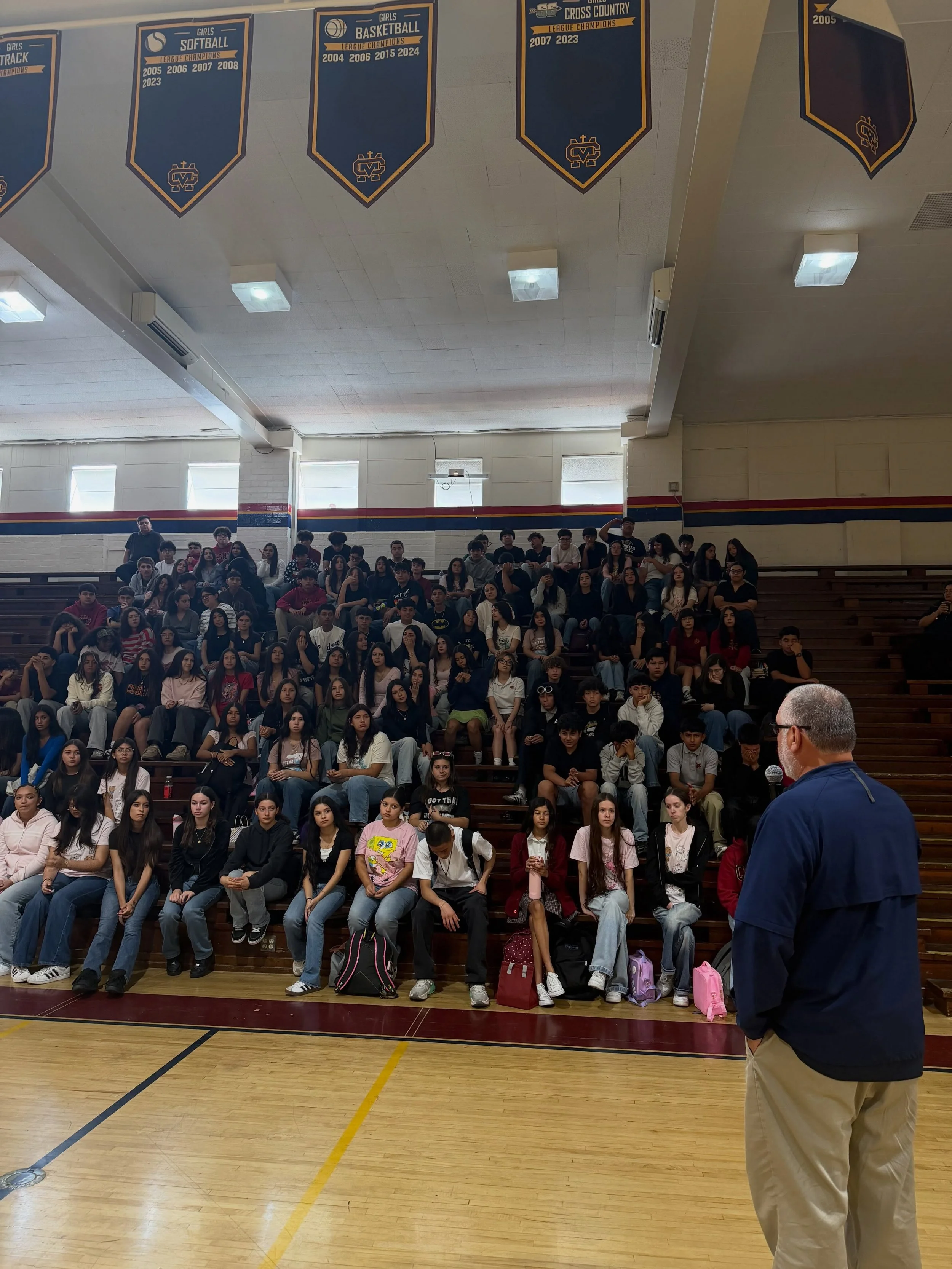 Our freshmen kicked off Freshman Welcome Week yesterday with a special class assembly! 

The morning began in prayer, followed by a fun icebreaker that gave students an opportunity to get to know one another better. They also received important remin