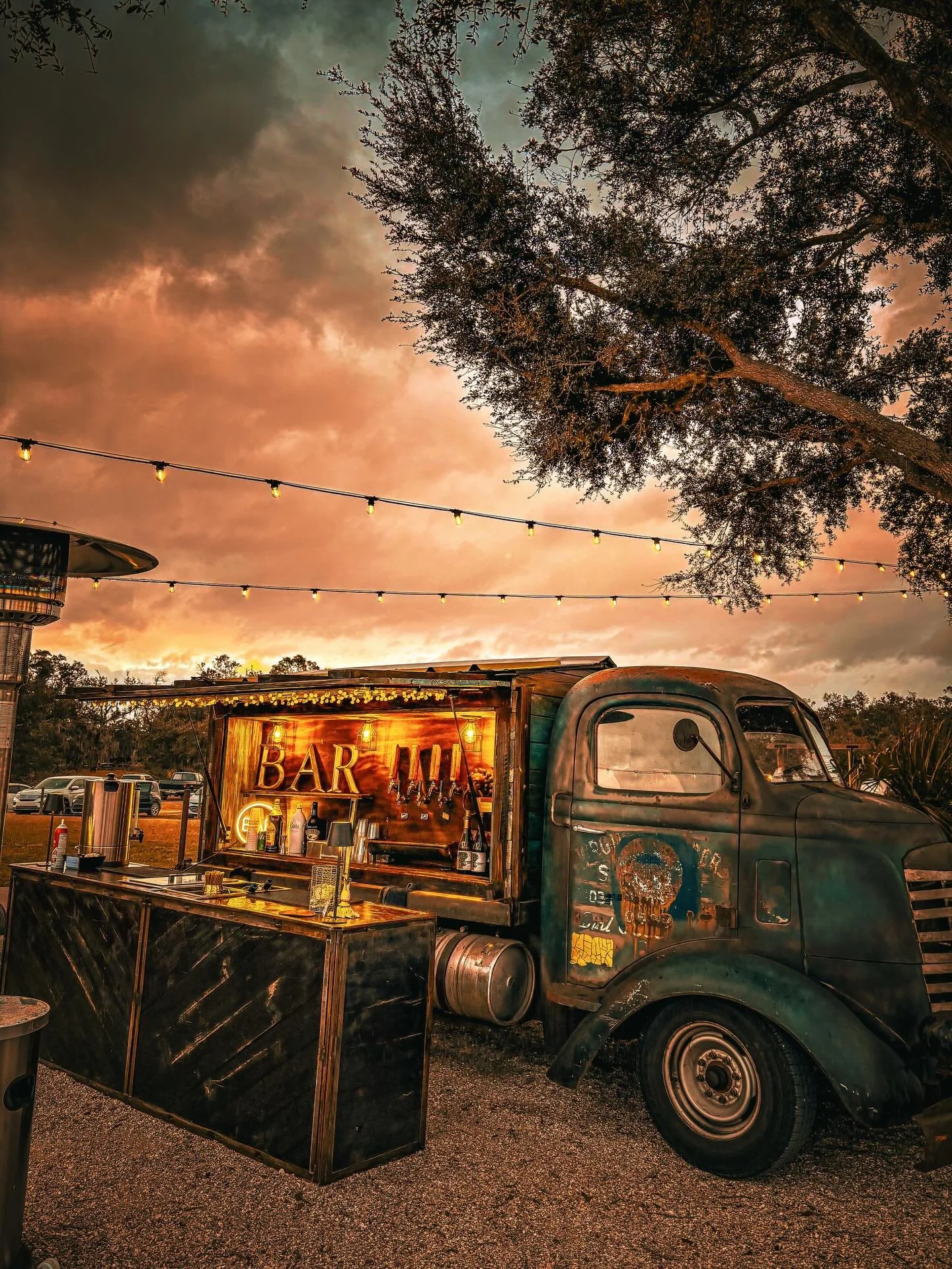 Spent the coldest night I can remember in the tropics slinging booze @cornerstoneandcompany  Florida needs to turn the heat back on quick