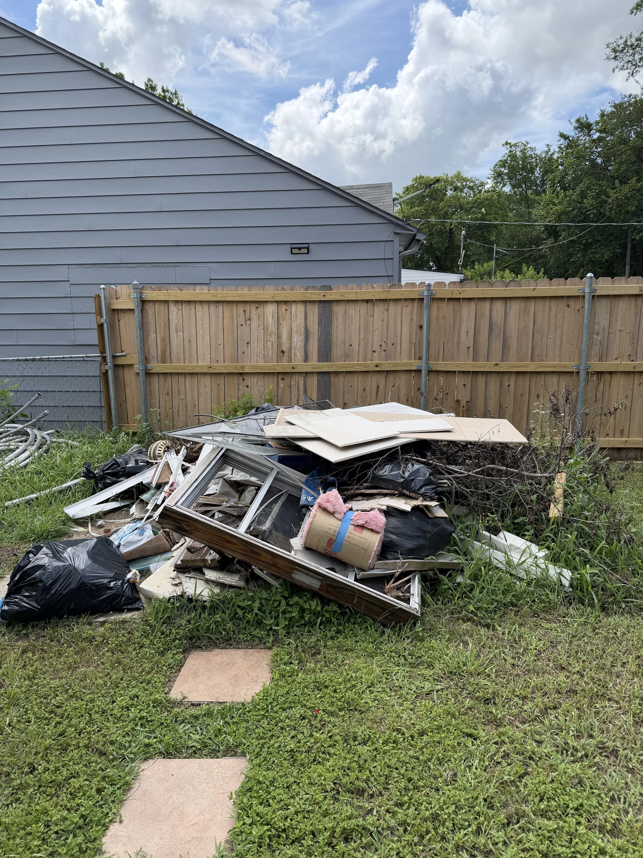 Construction/Remodeling Debris Removal
Dallas, Texas