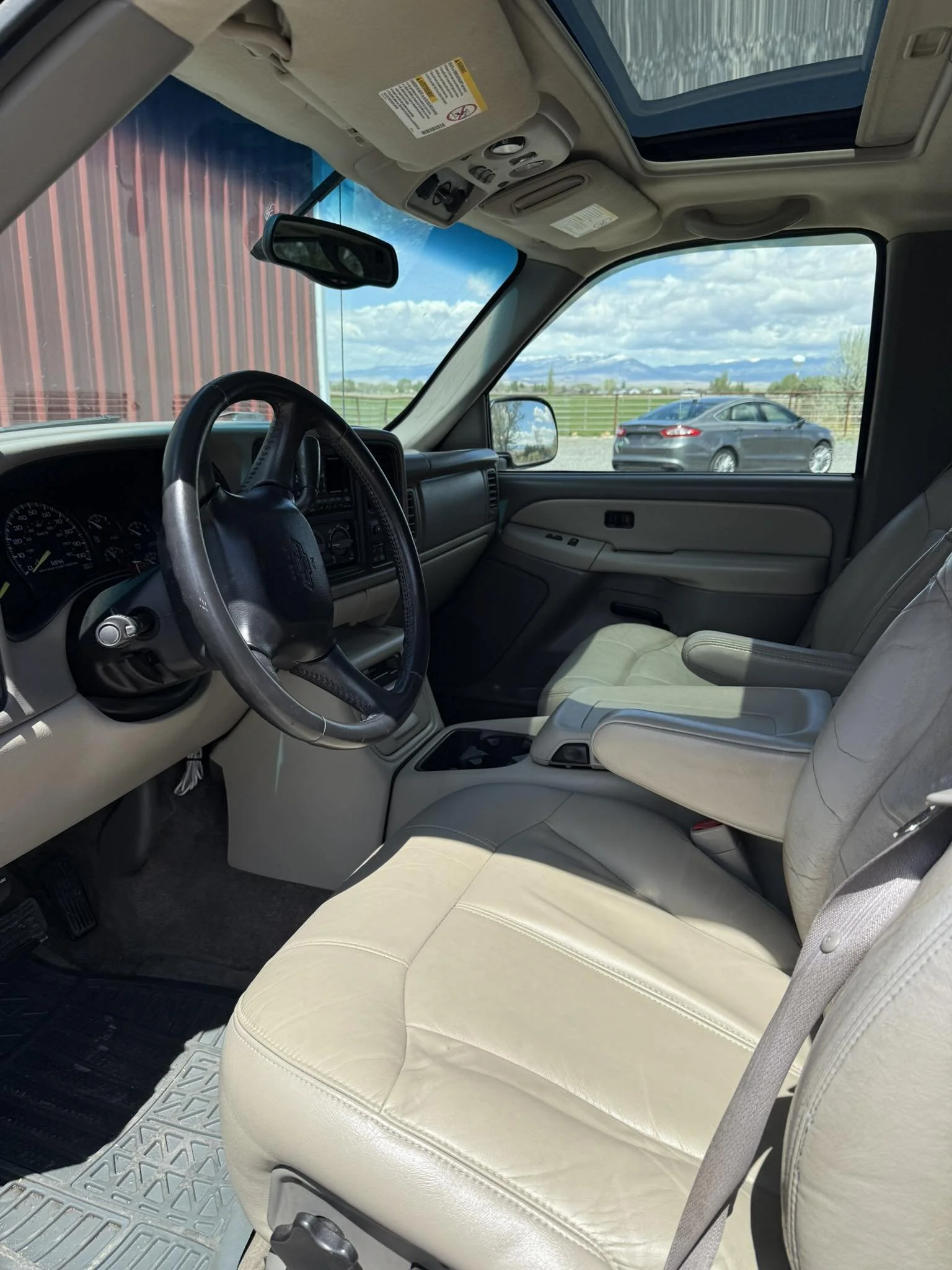 2002 tahoe 4.jpg