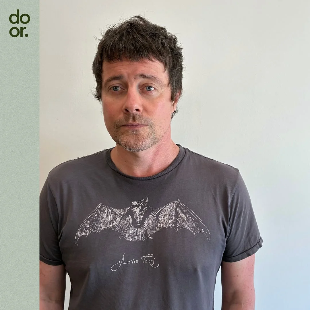 For a Good Time Call @thatlittlestudiolosangeles 🎤

#britpophair #menshaircuts #mensbangs #lahairstylists #losfelizhairsalon #hollywoodhair #randco #greendoorsalonla
