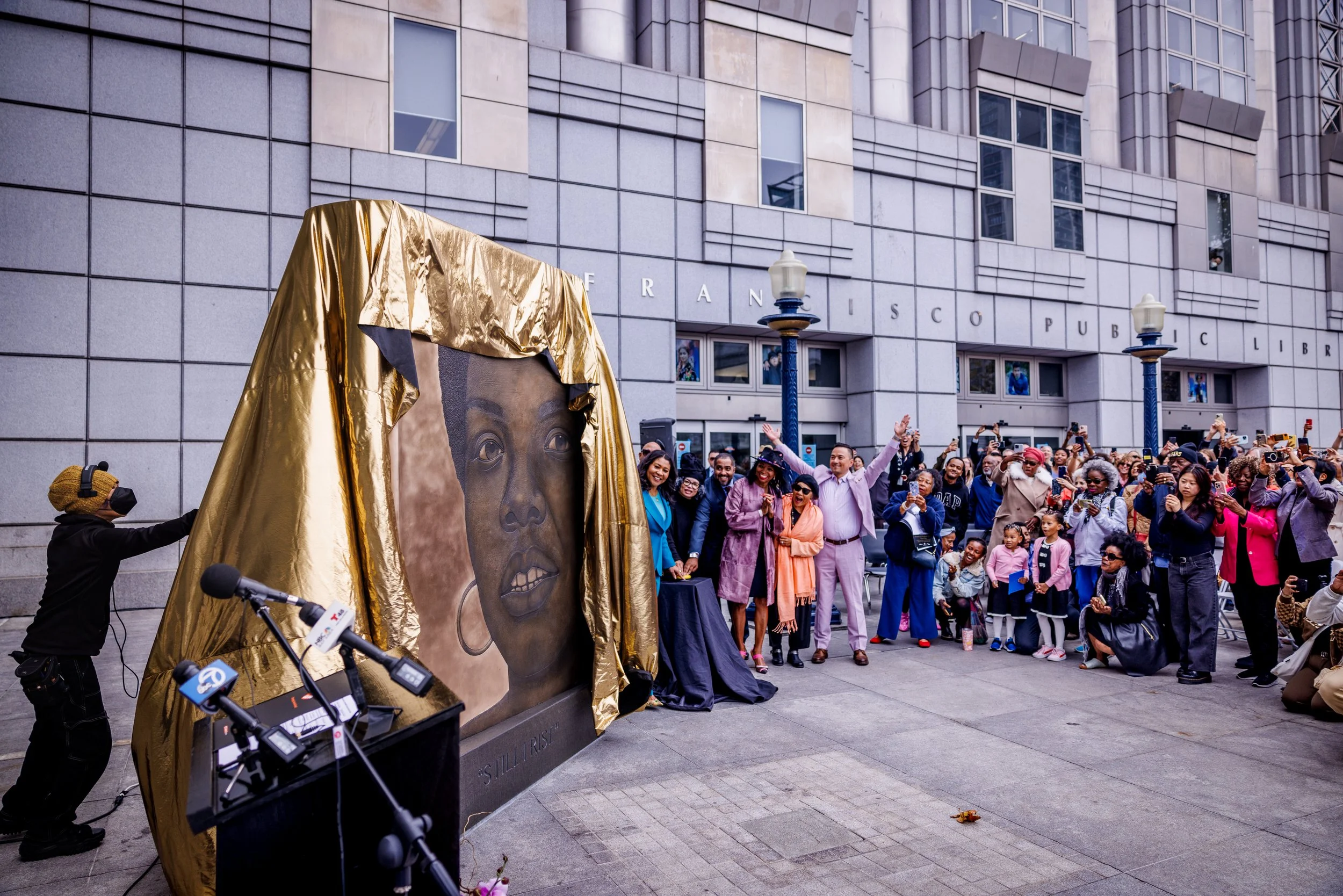 MAMUnveiling-21-Fred Rowe Photography.jpeg