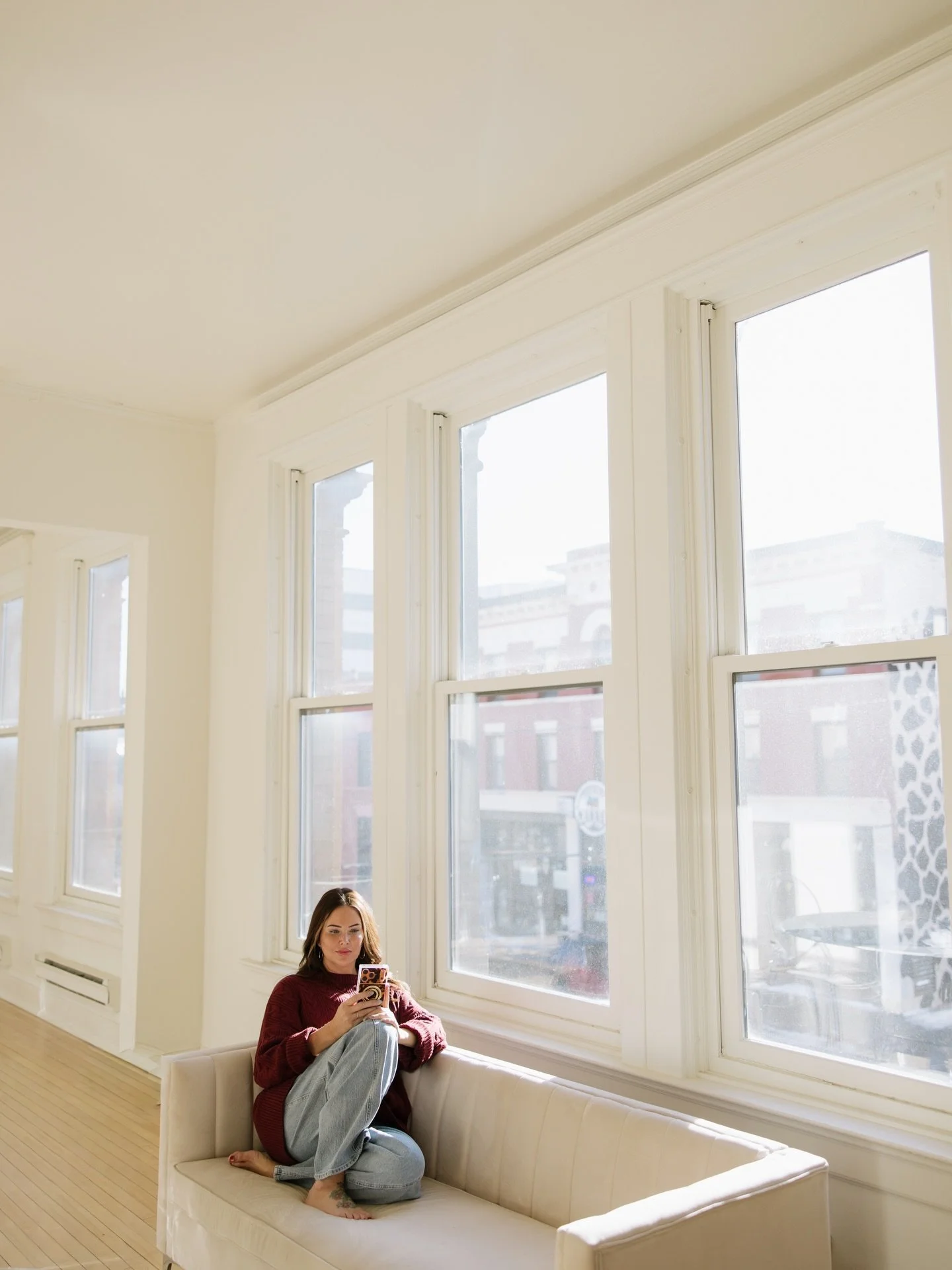 Branding photos, your way 💉🧖🏼&zwj;♀️⚡️🪩

keywords: fargo wedding photographer, north dakota couples session, midwest wedding photography, golden hour couples session fargo, fargo engagement photos, warm tones wedding photography, candid couples p