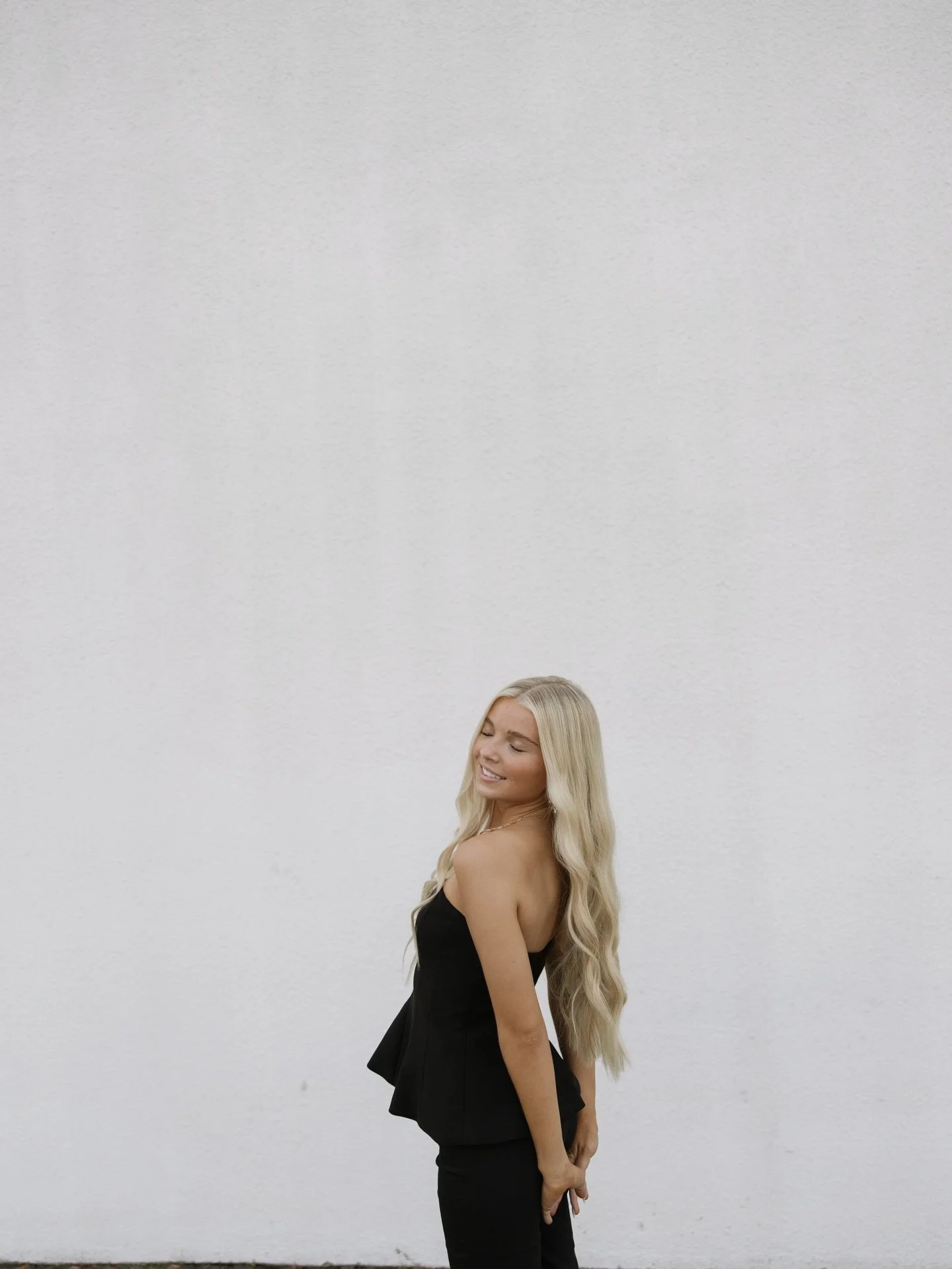 So excited for this years senior sessions 🎓

I am taking a limited amount of sessions this summer to better serve my clients! 🤍 

Fill out an inquiry form in my bio to get your session booked, or be placed on my waitlist for this fall!

fargo weddi