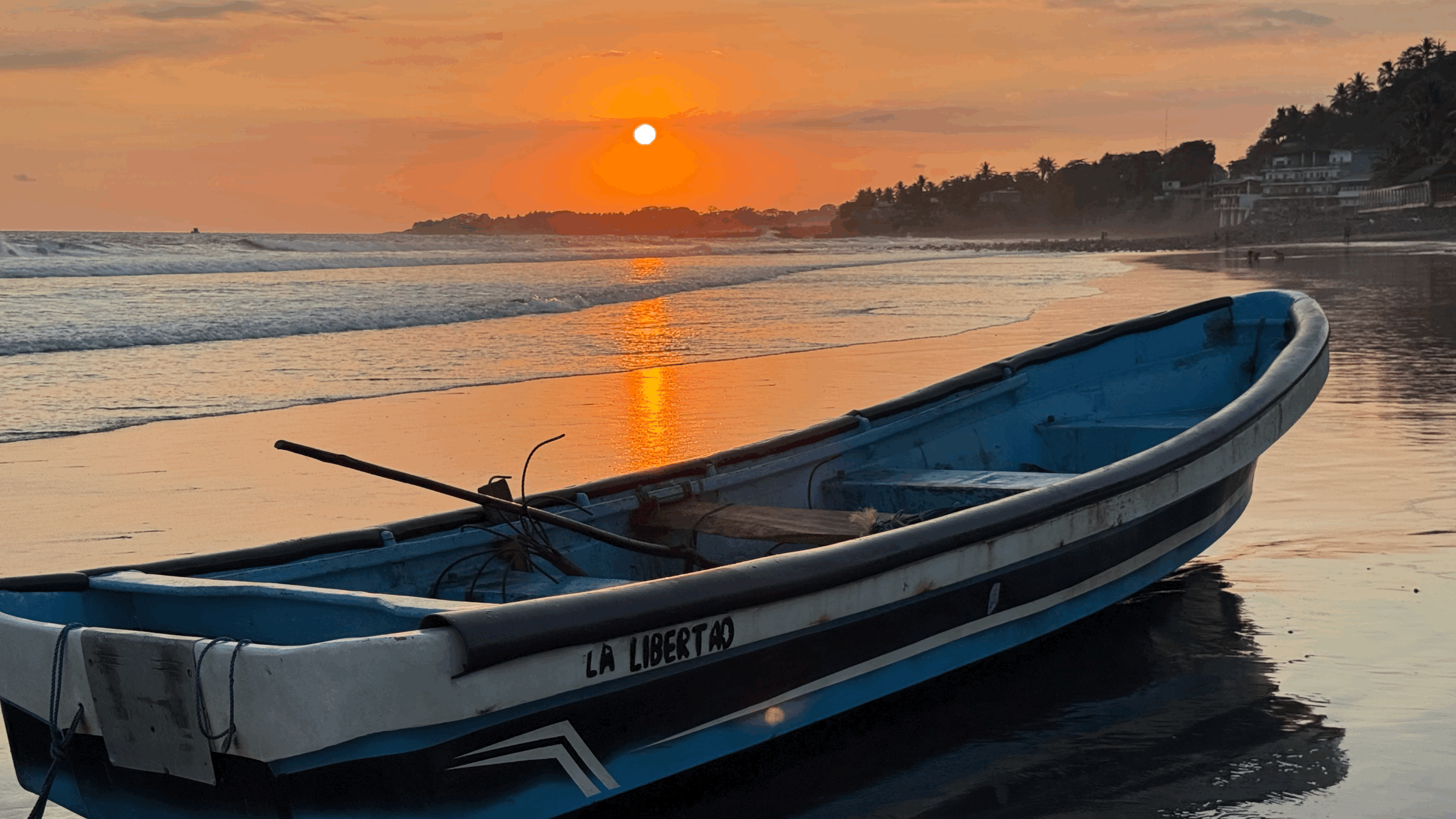 🌊 La Libertad an La Flores - Surf, Sunsets & Friendships
