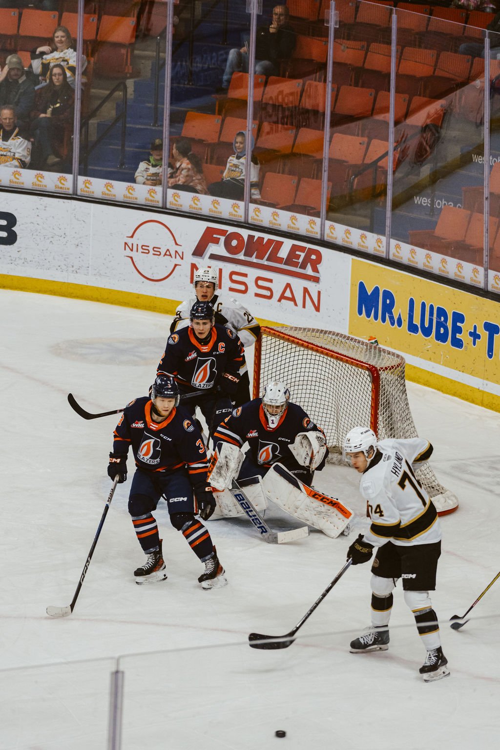 12-09BWKvsKAM-33.jpg