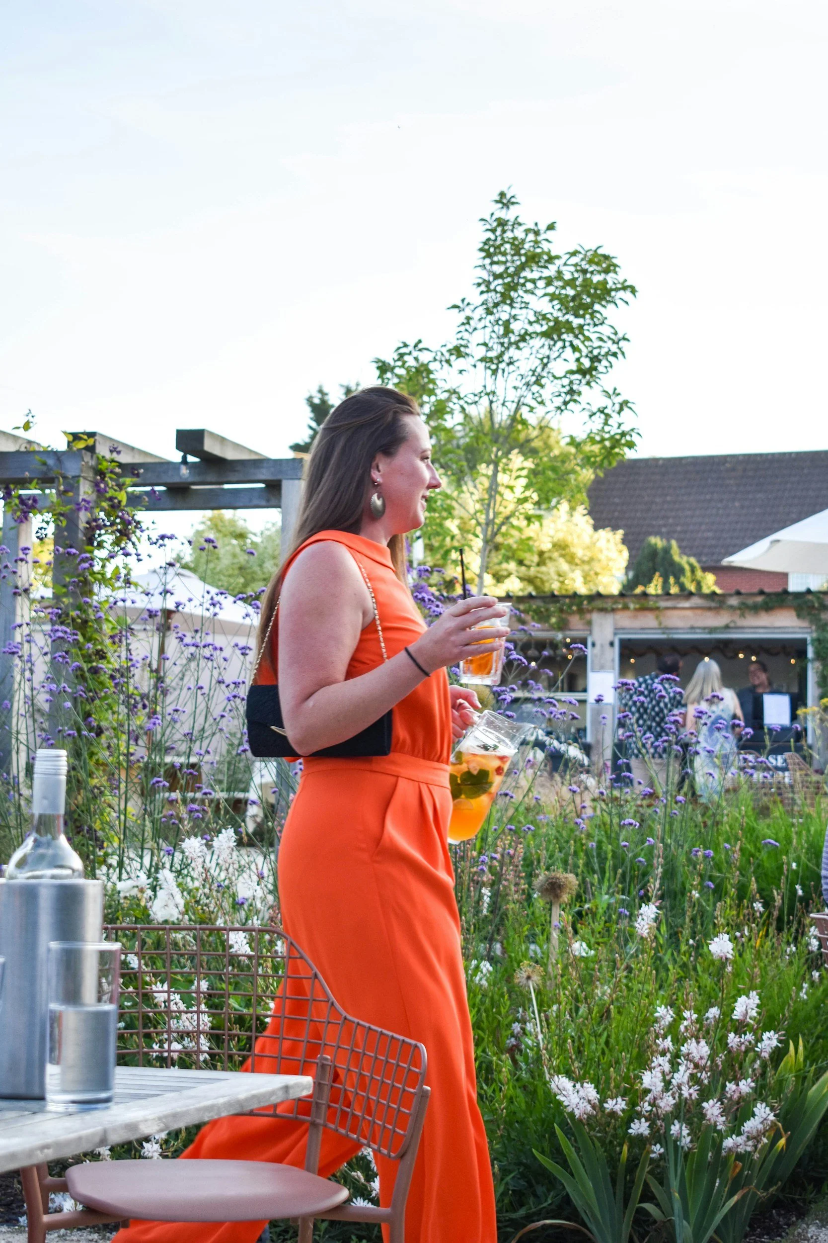 Garden wedding attire for outside wedding venue Lost Pond near Colorado Springs and Pueblo, Colorado