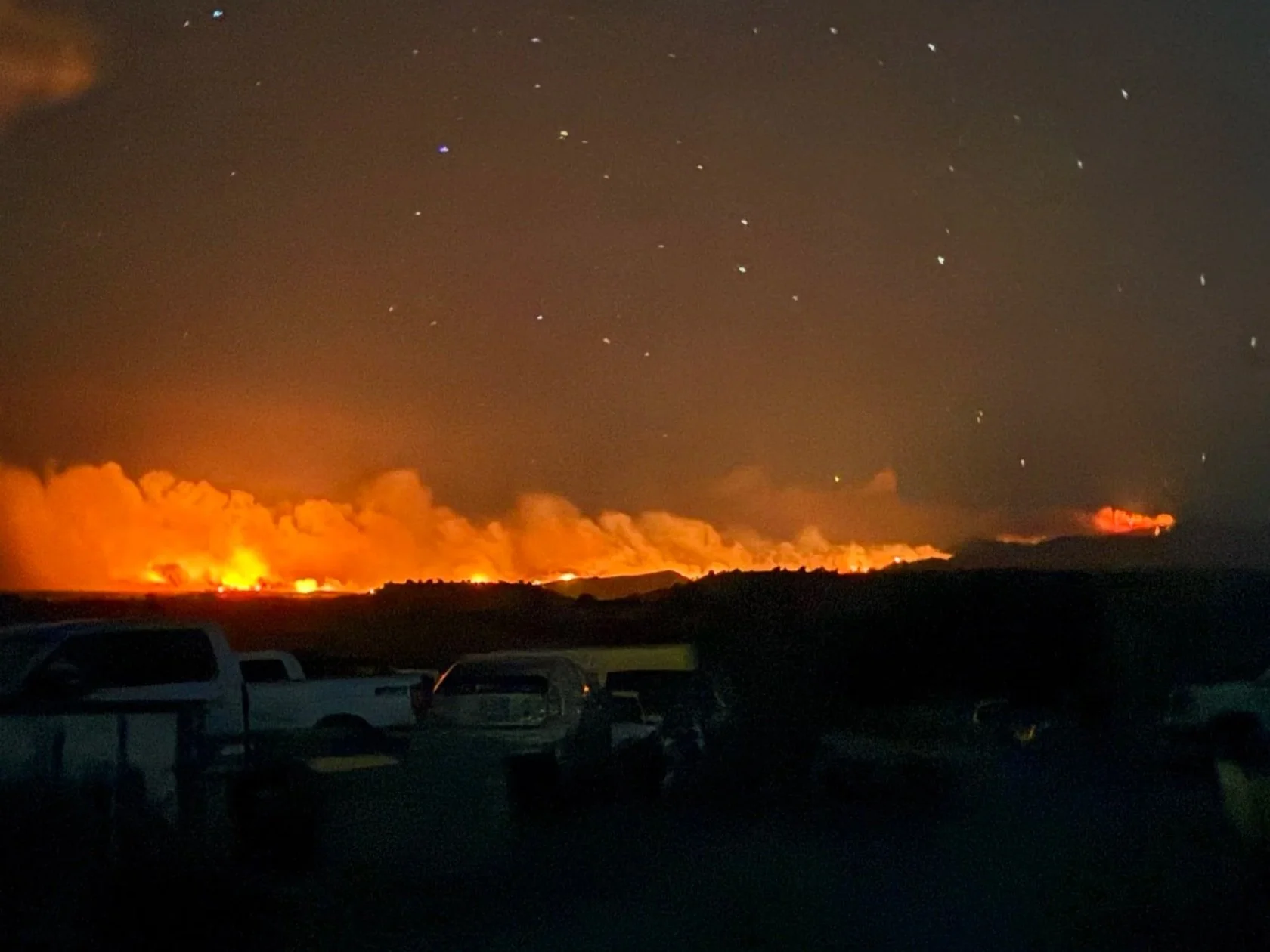 Lost Pond outdoor wedding venue safe from distant Colorado wildfires burning in Southern Colorado near Pueblo.