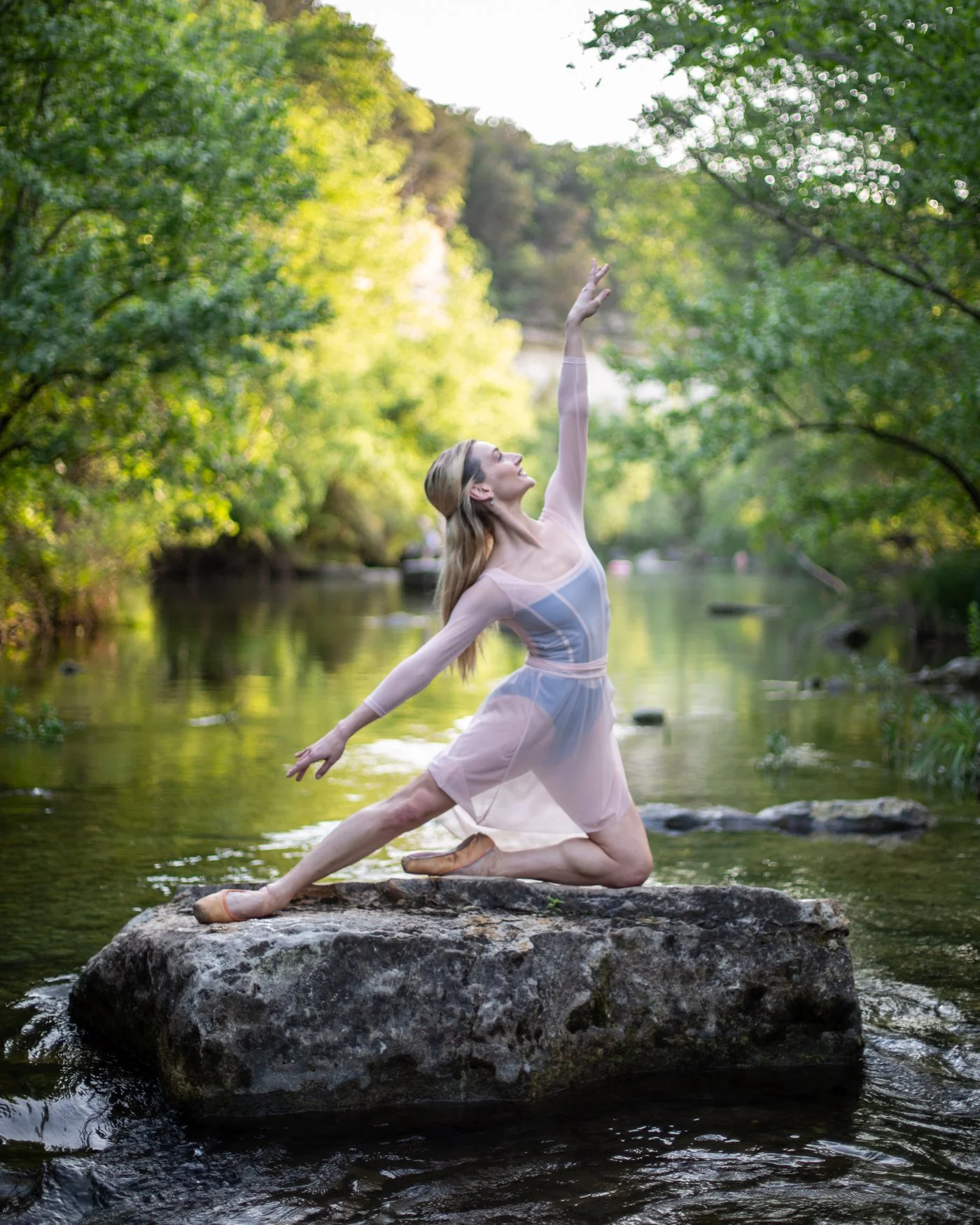 Originally from Dublin, Ireland, Isabelle Green (she/her) began her ballet training in the United States and has since built a rich career across classical and contemporary work. Her path has carried her from institutions including The Pennsylvania A