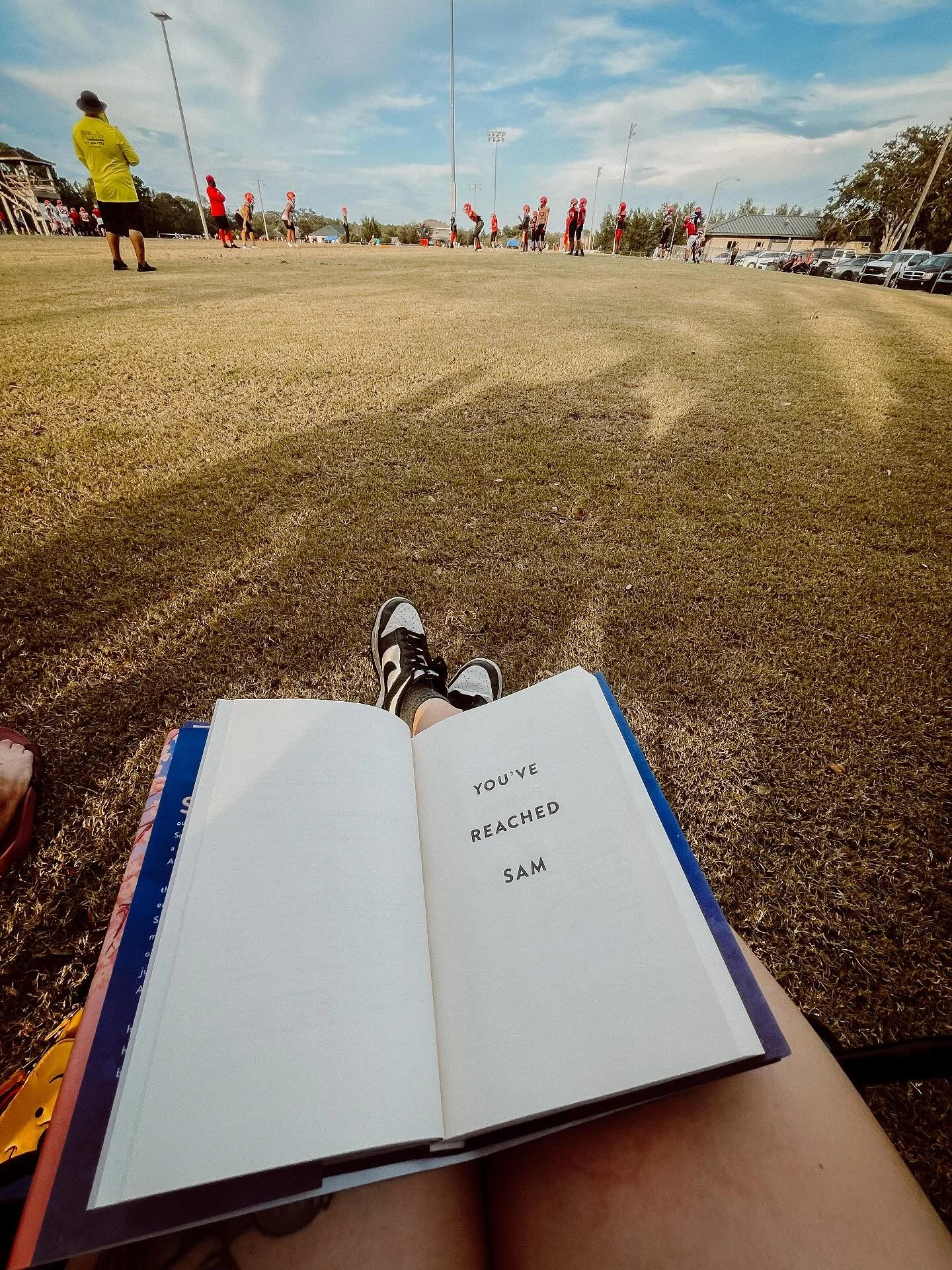 This week&rsquo;s read for the vlog ✌🏻

#booktuber #bookstagrammer #bookish #summervibes☀️