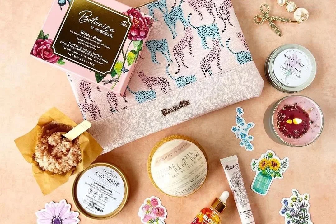 Genglow Self-Care Subscription box