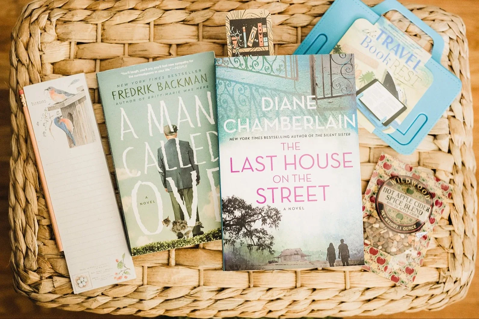 Dive into Bookishly’s Tea & Book Club: Cozy Edition